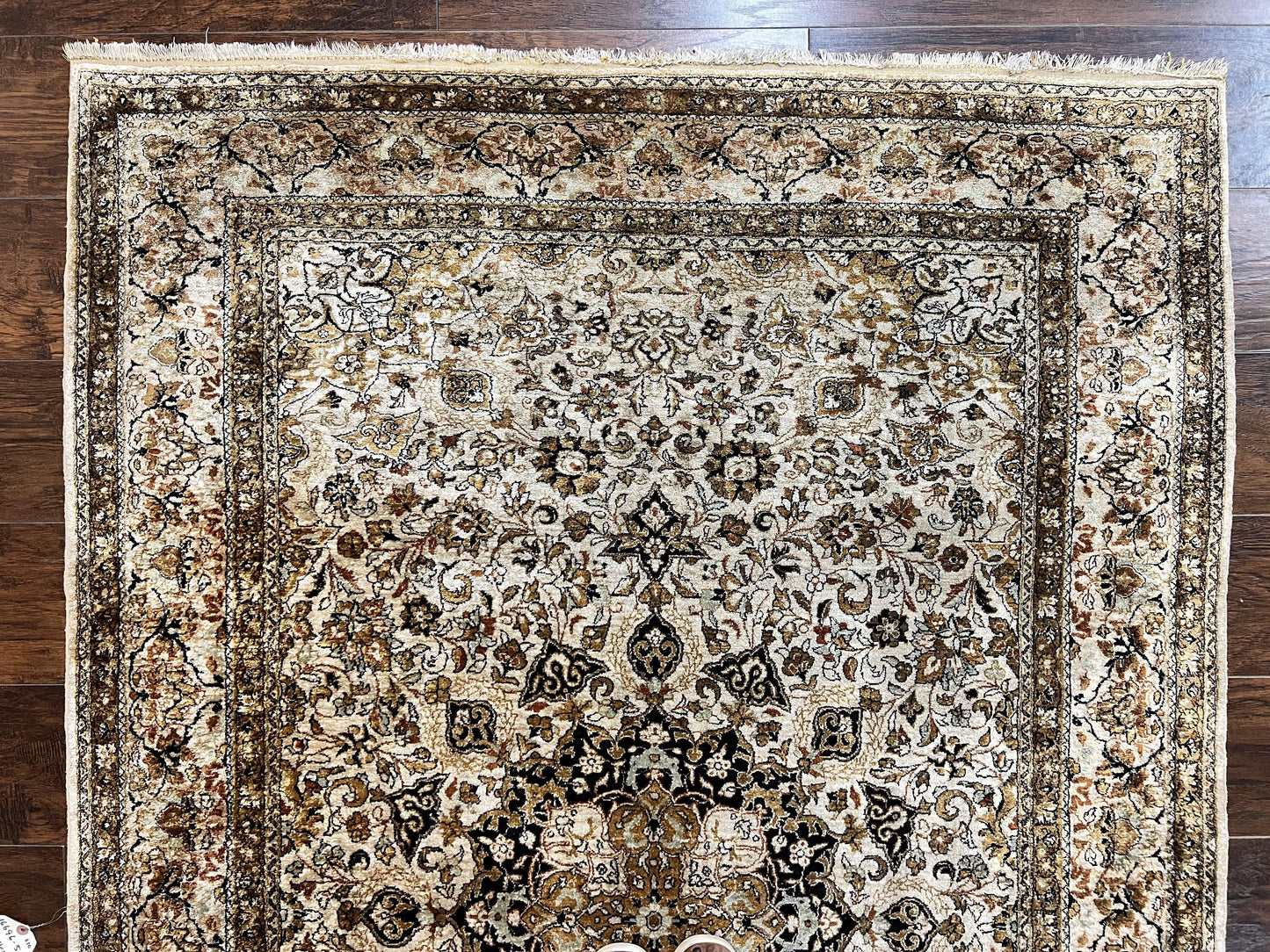 Persian Qum Silk Rug, Floral Medallion, Very Fine 60 Raj 475 KPSI, Handmade Hand Knotted Oriental Carpet, Silk on Silk - Nuvé