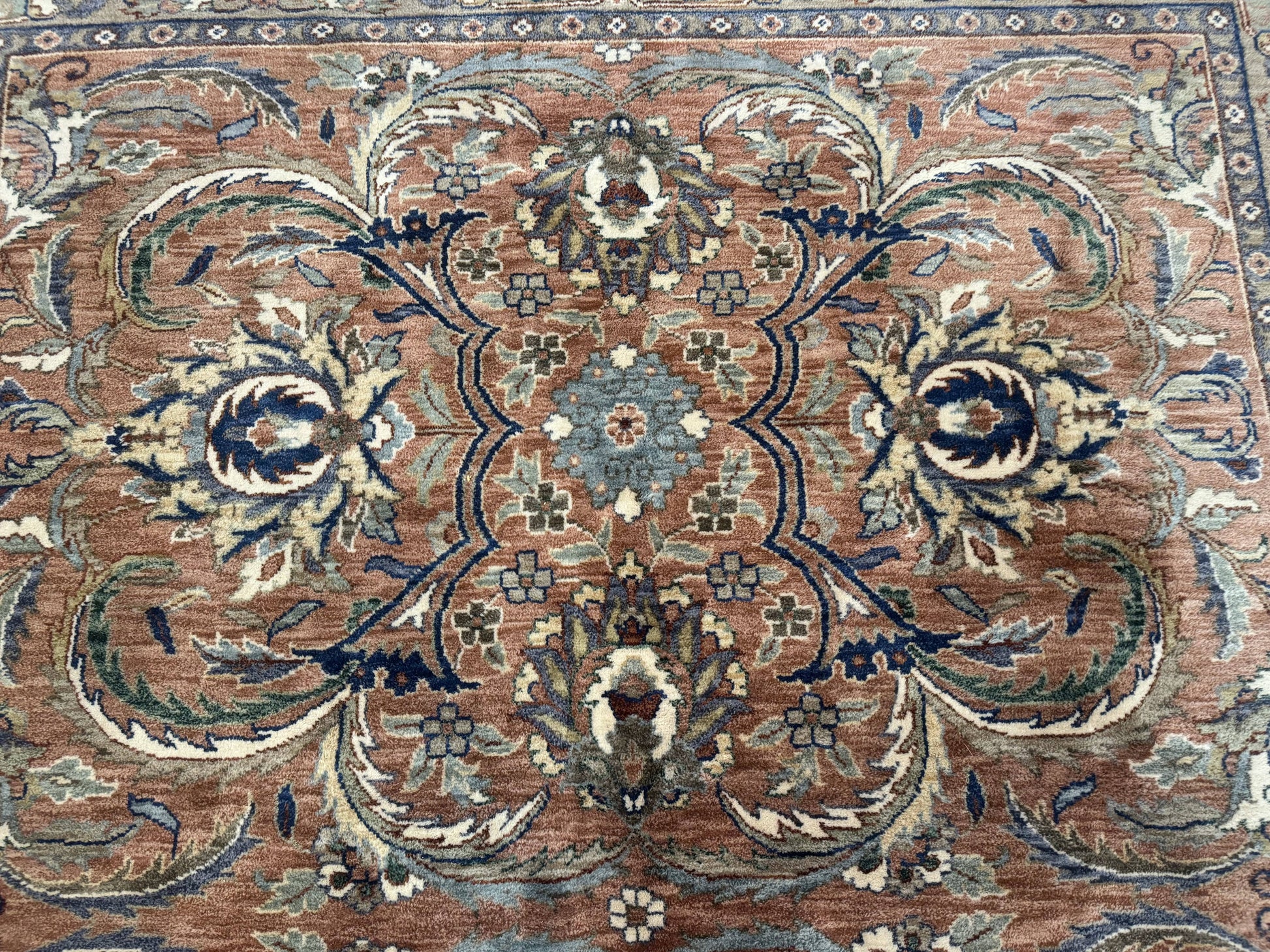 Indo Persian Mahal Rug 8x10, Traditional Wool Oriental Carpet, Pink - Nuvé