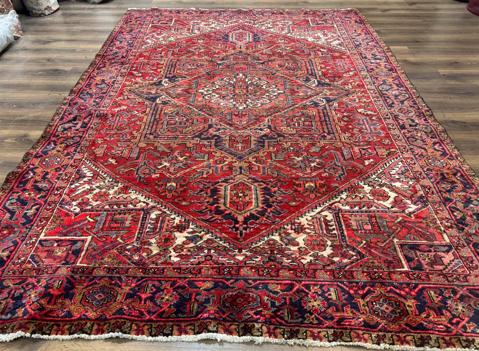 Persian Heriz Rug 7x10, Geometric Pattern, Red Ivory Navy Blue - Nuvé