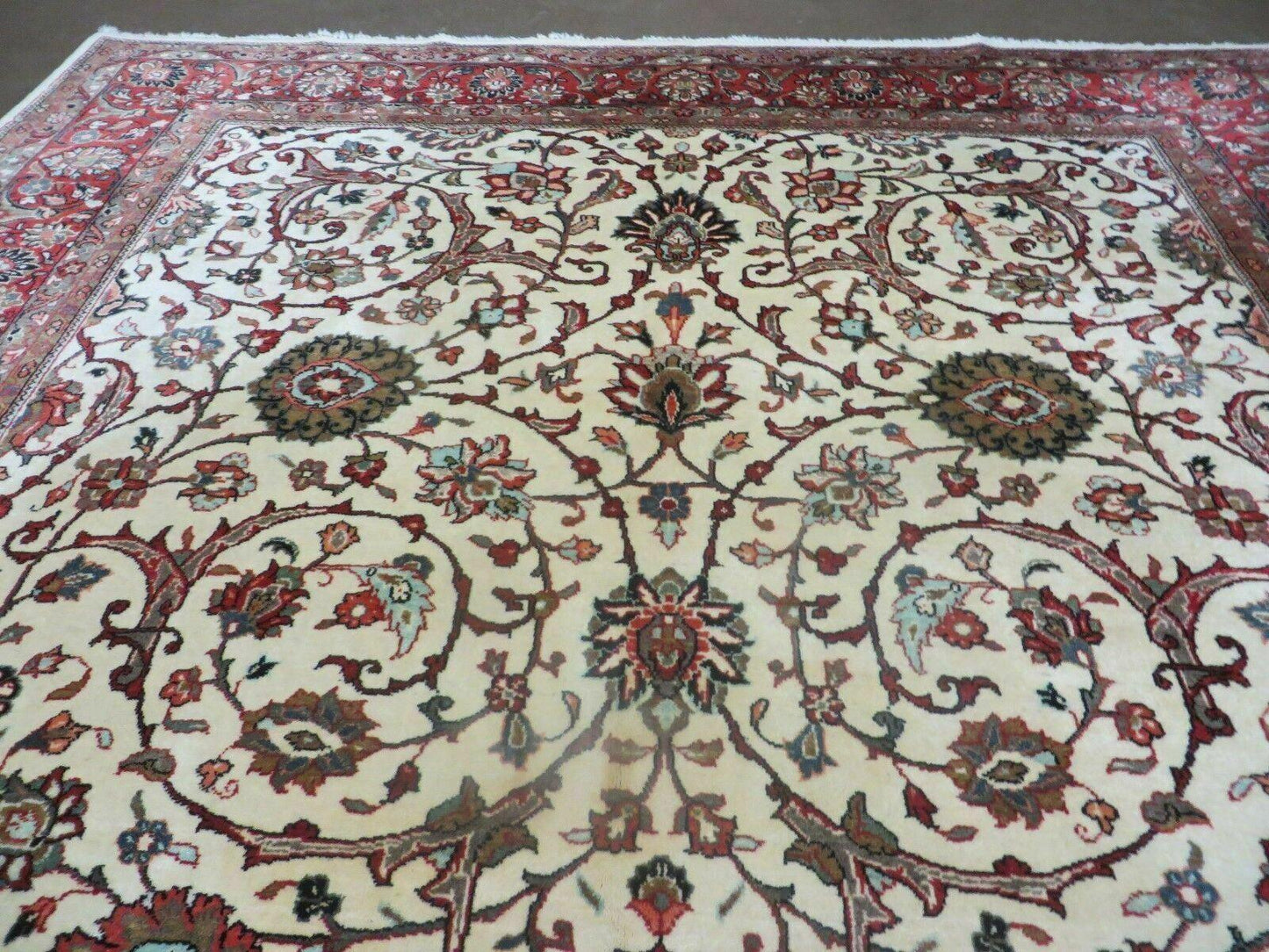 7' X 10' Vintage Handmade India Floral Oriental Wool Rug Hand knotted Carpet - Nuvé