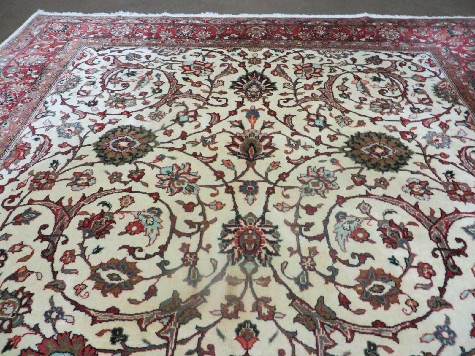 7' X 10' Vintage Handmade India Floral Oriental Wool Rug Hand knotted Carpet - Nuvé