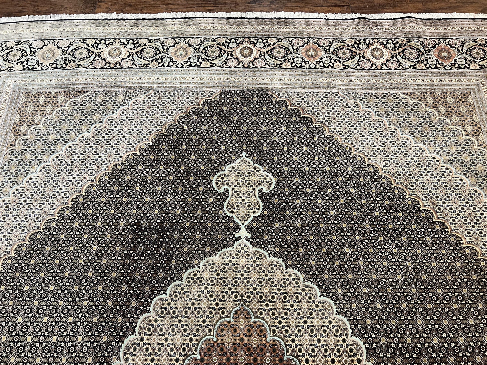 Exquisite Persian Tabriz Rug - 10x13, 400 KPSI, Herati Pattern - Nuvé