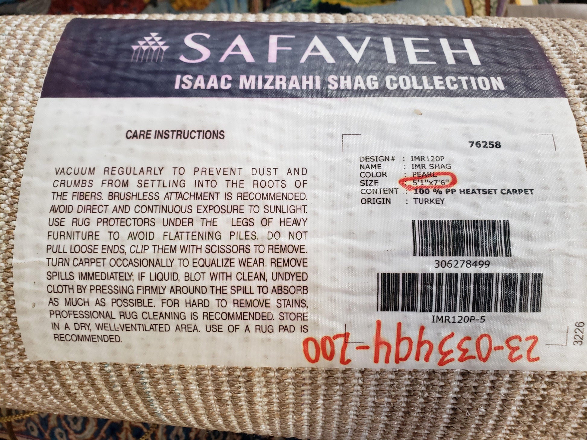 Safavieh Shag Rug 5x8, Pearl White Color, Isaac Mizrachi Shag Collection 5x7 Carpet, High Pile Soft Fluffly Bedroom Rug, Living Room Rug - Nuvé