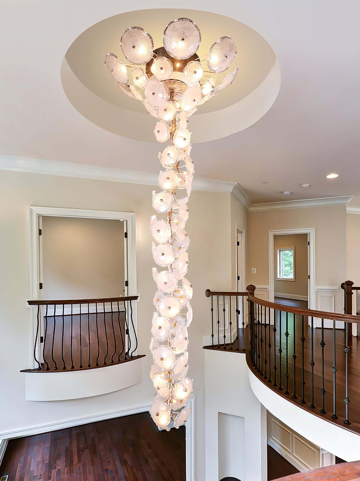 Nenufar Water Lily Chandelier - Nuvé