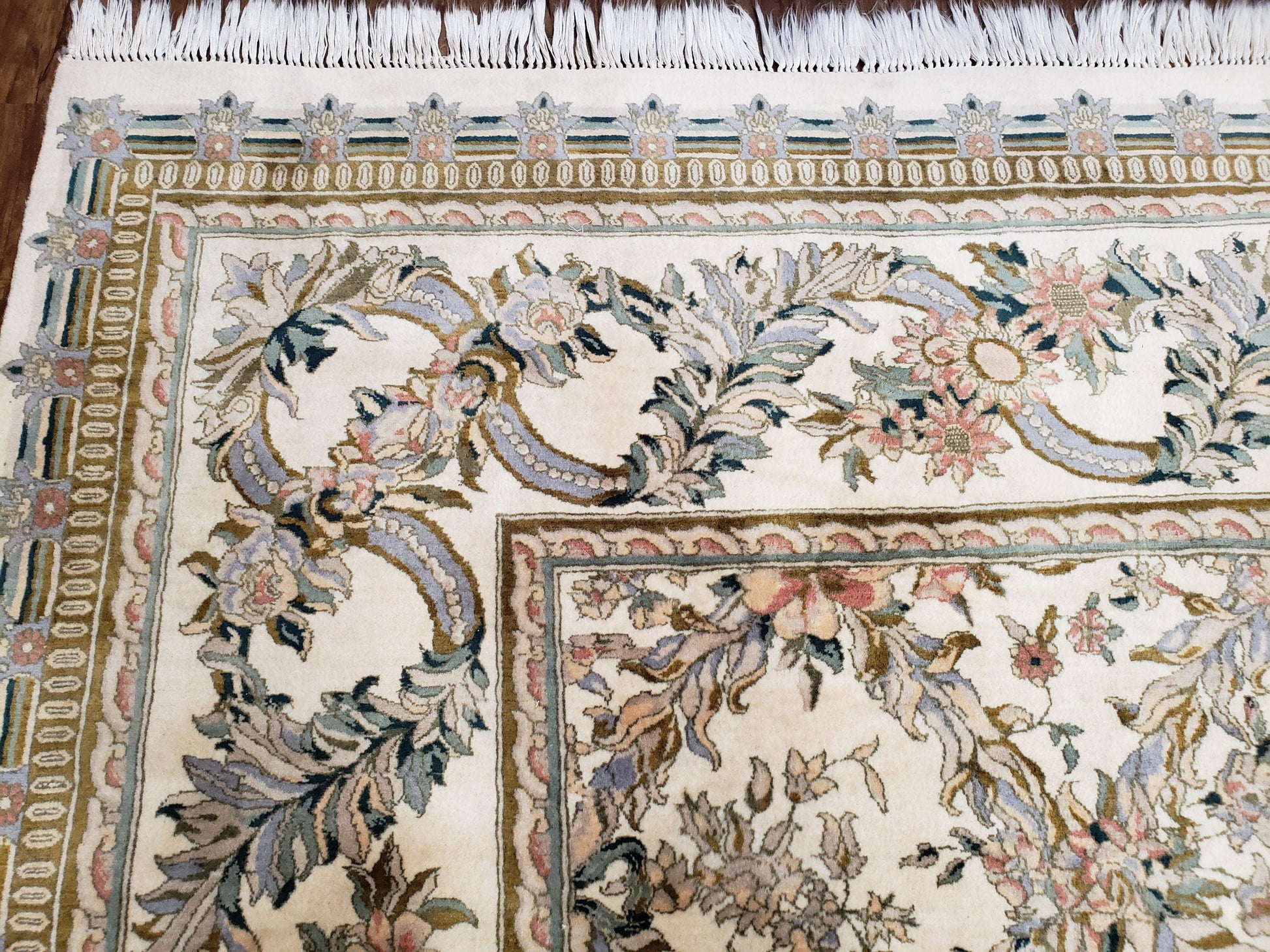 Pak Persian Floral Rug 11 x 12.6, Ivory, Very Fine, Hand Knotted - Nuvé