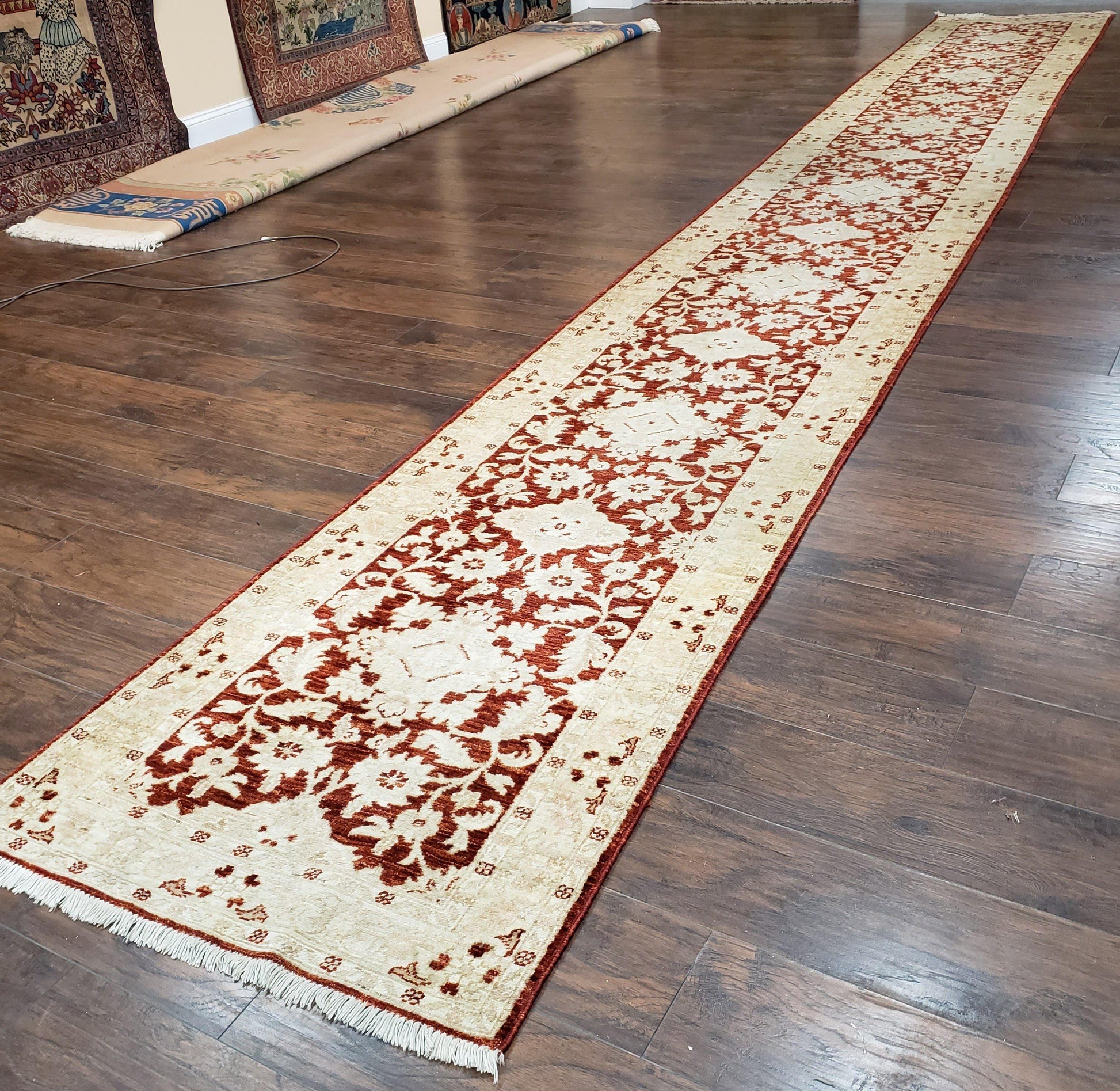 21 ft Runner Rug Long Hallway Runner, 3 x 21 Corridor Rug, Peshawar Pak Persian Chobi Agra Rug, Maroon and Beige Large Flowers Wool Handmade - Nuvé
