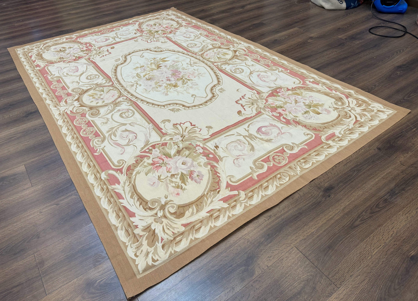 Aubusson Rug 6x9 - Nuvé