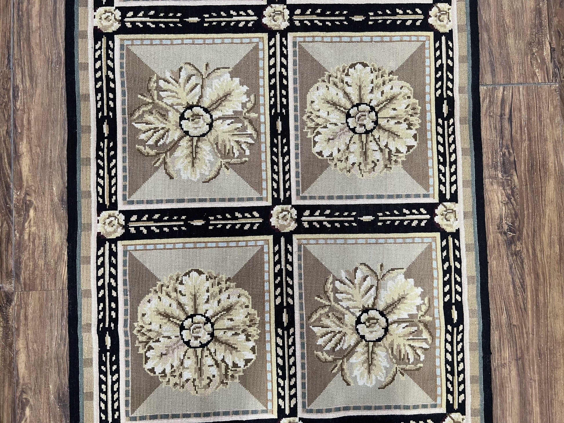 Needlepoint Runner Rug 3x8 Panel Design Rug, Flatweave Runner Rug, English Design, Floral, Short Runner Rug, Black and Beige Wool Hand-Woven - Nuvé