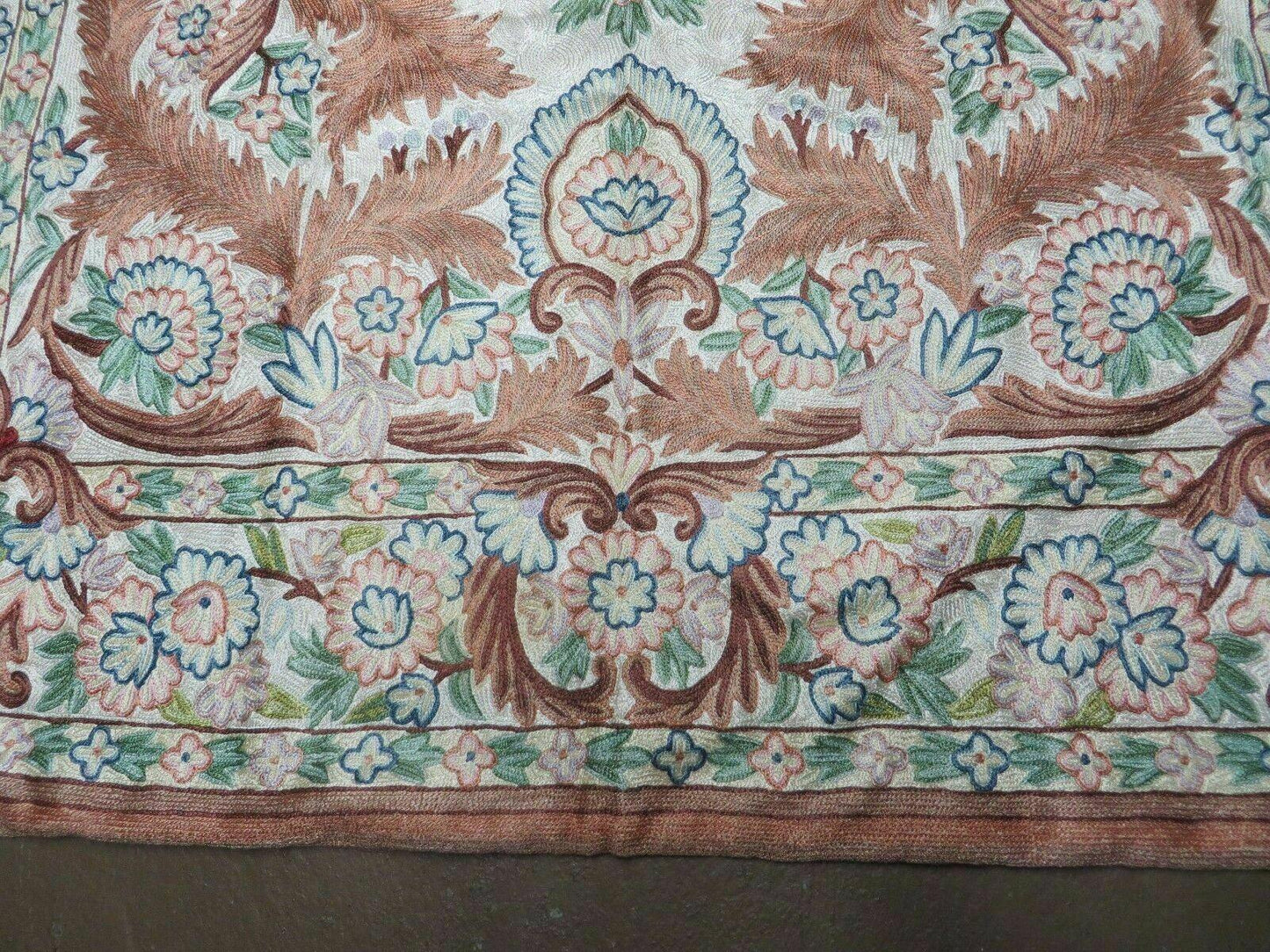4' X 6' Vintage Embroidery Hand Stitched Rug Silk On Cotton India Backing Nice - Nuvé