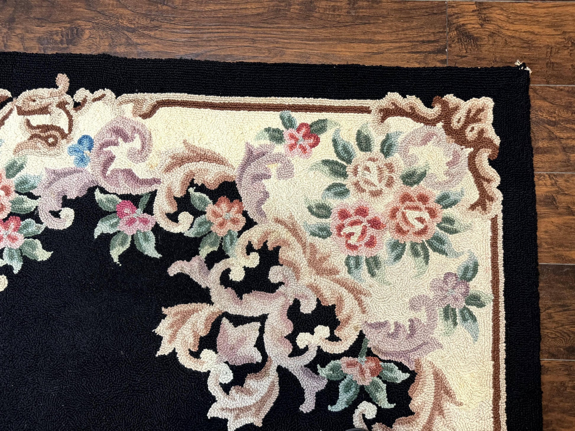 Aubusson Rug 8x11, Black and Ivory, Hooked Rug, Vintage, Wool - Nuvé