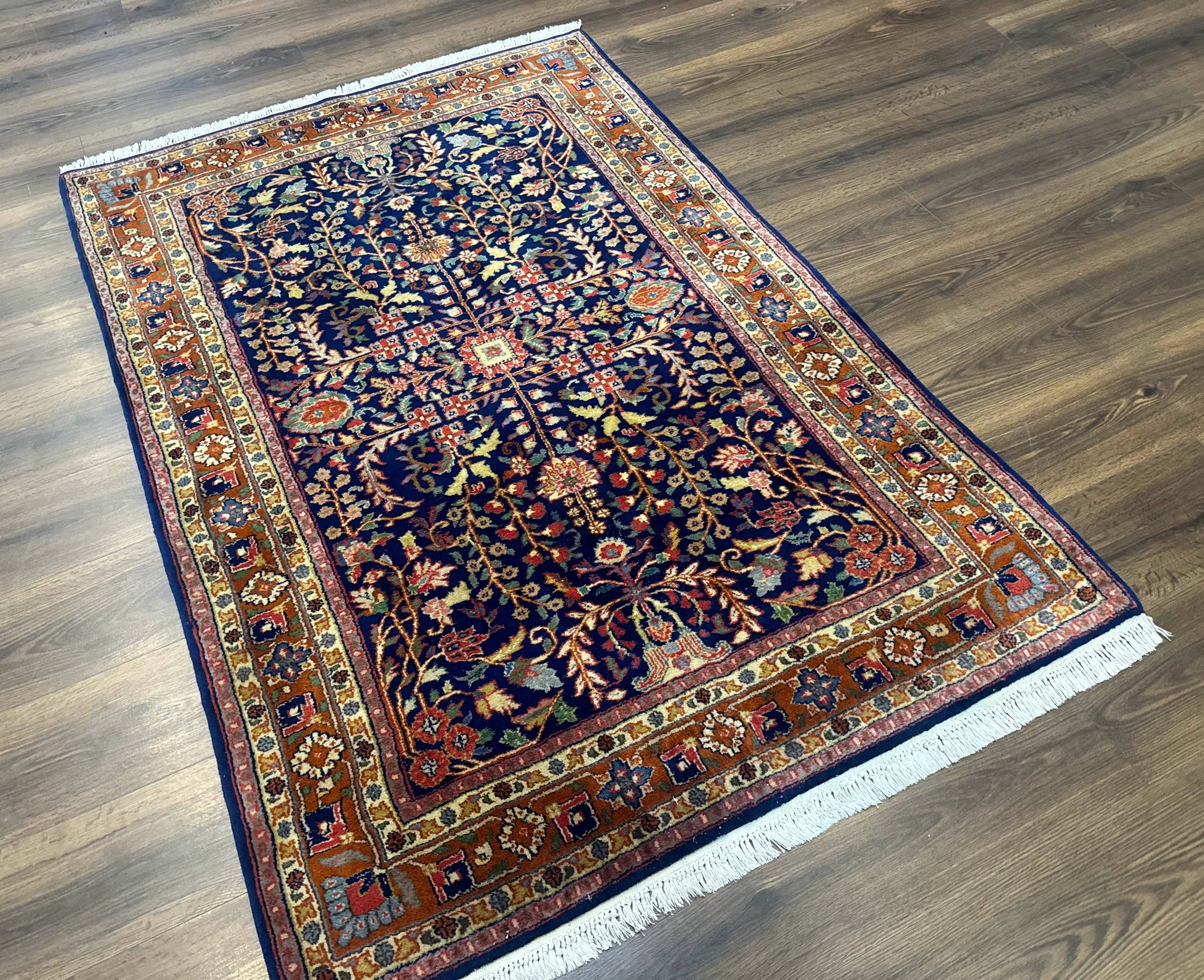 Indo Persian Sarouk Rug 4x6, Blue and Rust Red - Nuvé