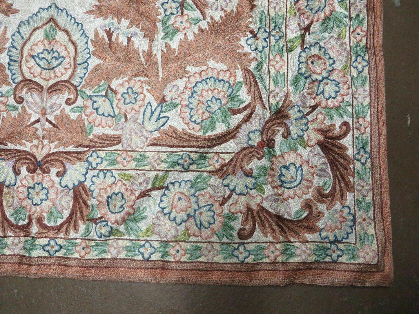 4' X 6' Vintage Embroidery Hand Stitched Rug Silk On Cotton India Backing Nice - Nuvé
