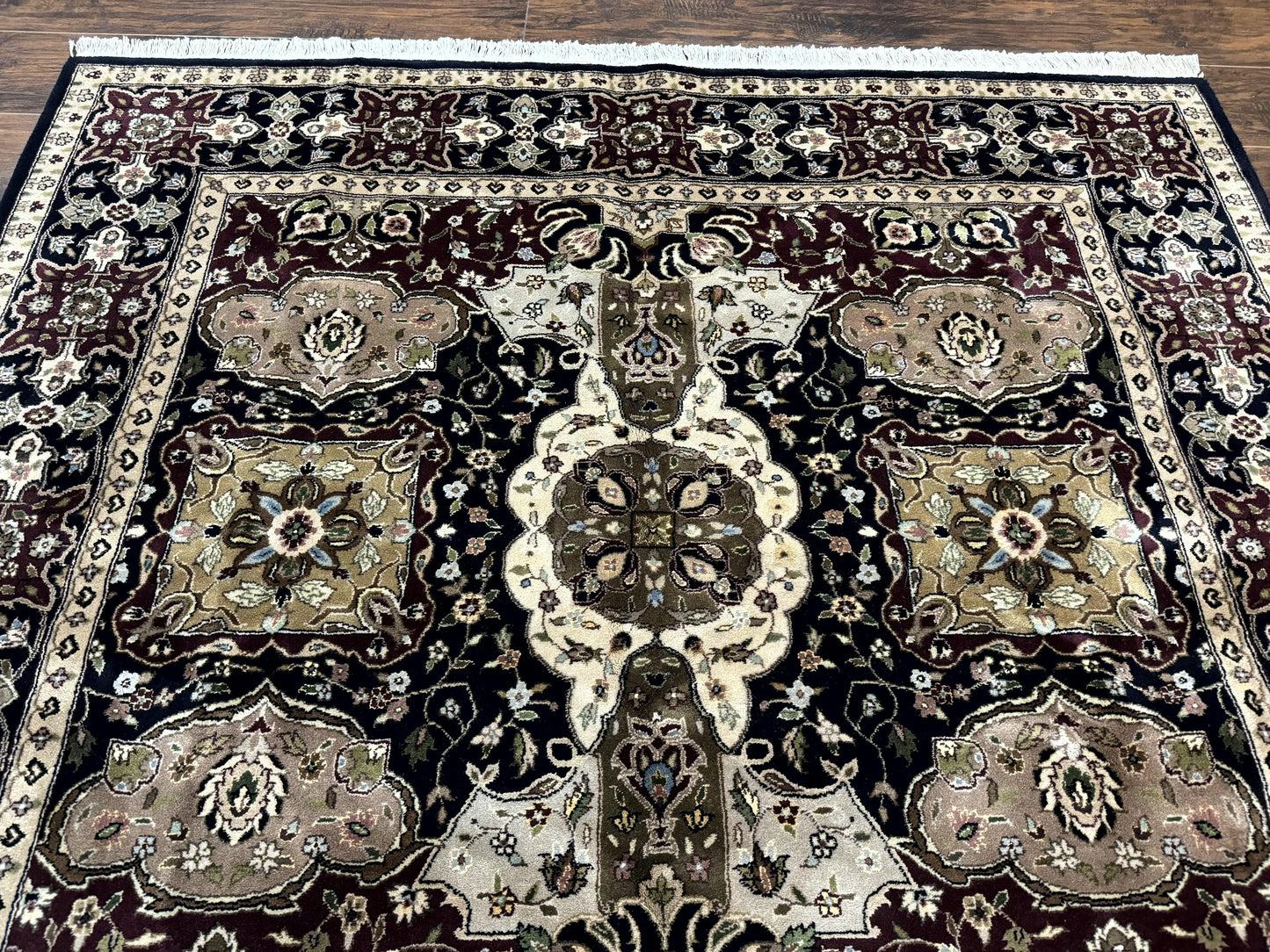 Pak Persian Rug 6x9 - Nuvé