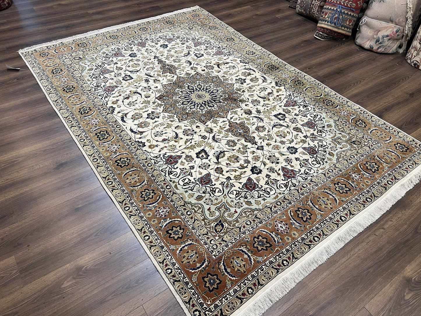 Wonderful Persian Tabriz Rug 7x10, Floral Medallion, Very Fine Oriental Carpet, Ivory - Nuvé