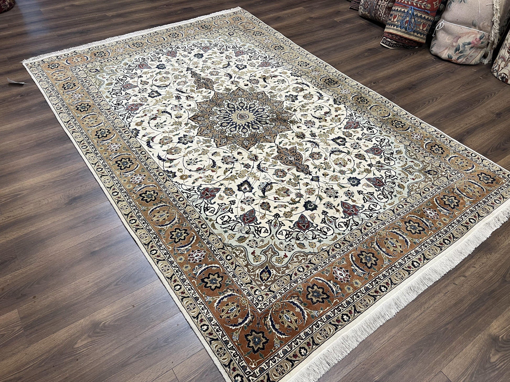 Wonderful Persian Tabriz Rug 7x10, Floral Medallion, Very Fine Oriental Carpet, Ivory - Nuvé