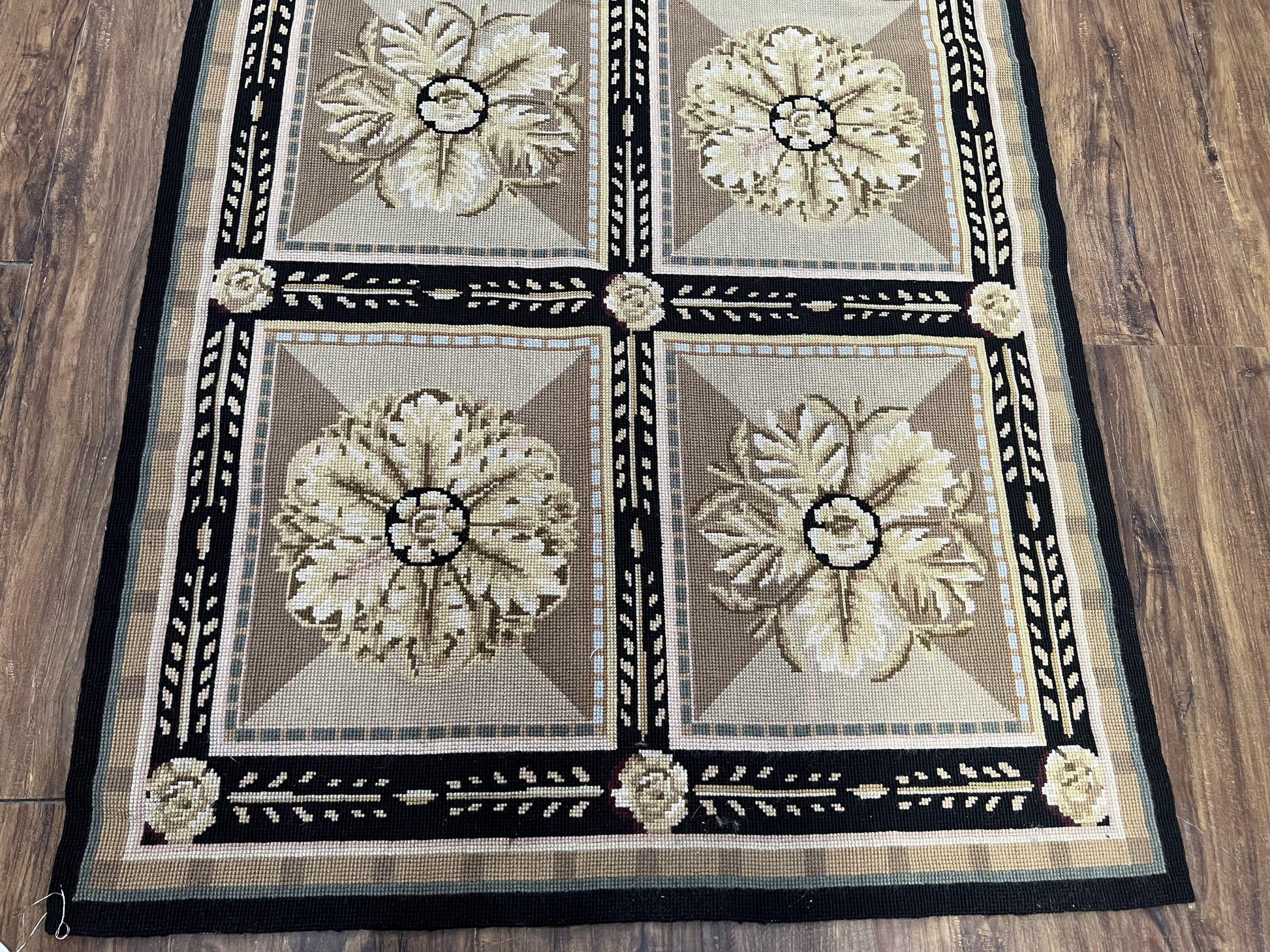 Needlepoint Runner Rug 3x8 Panel Design Rug, Flatweave Runner Rug, English Design, Floral, Short Runner Rug, Black and Beige Wool Hand-Woven - Nuvé