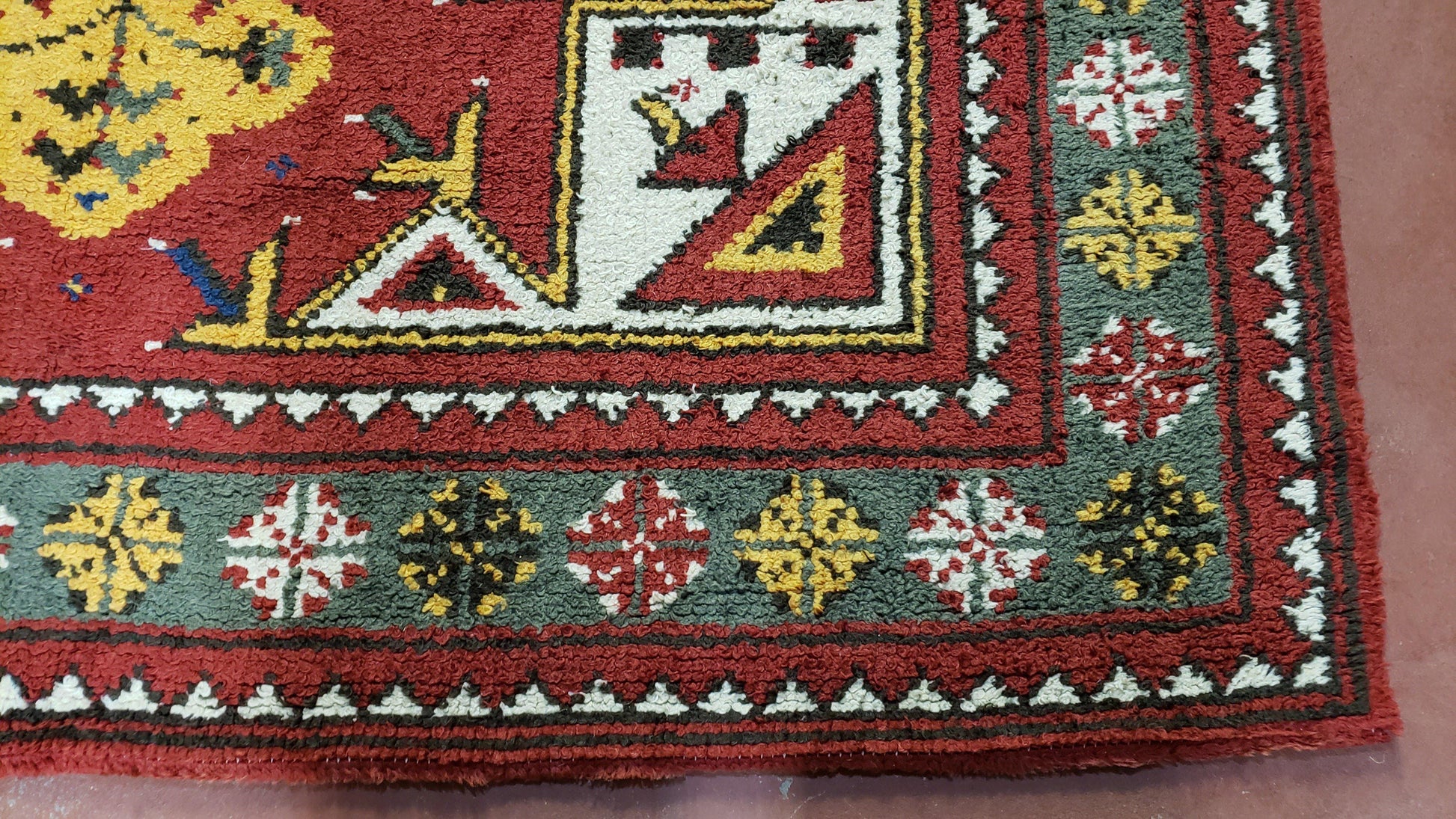 Colorful Moroccan Heriz Rug 6x9, Large Central Medallion, Red Yellow Blue - Nuvé