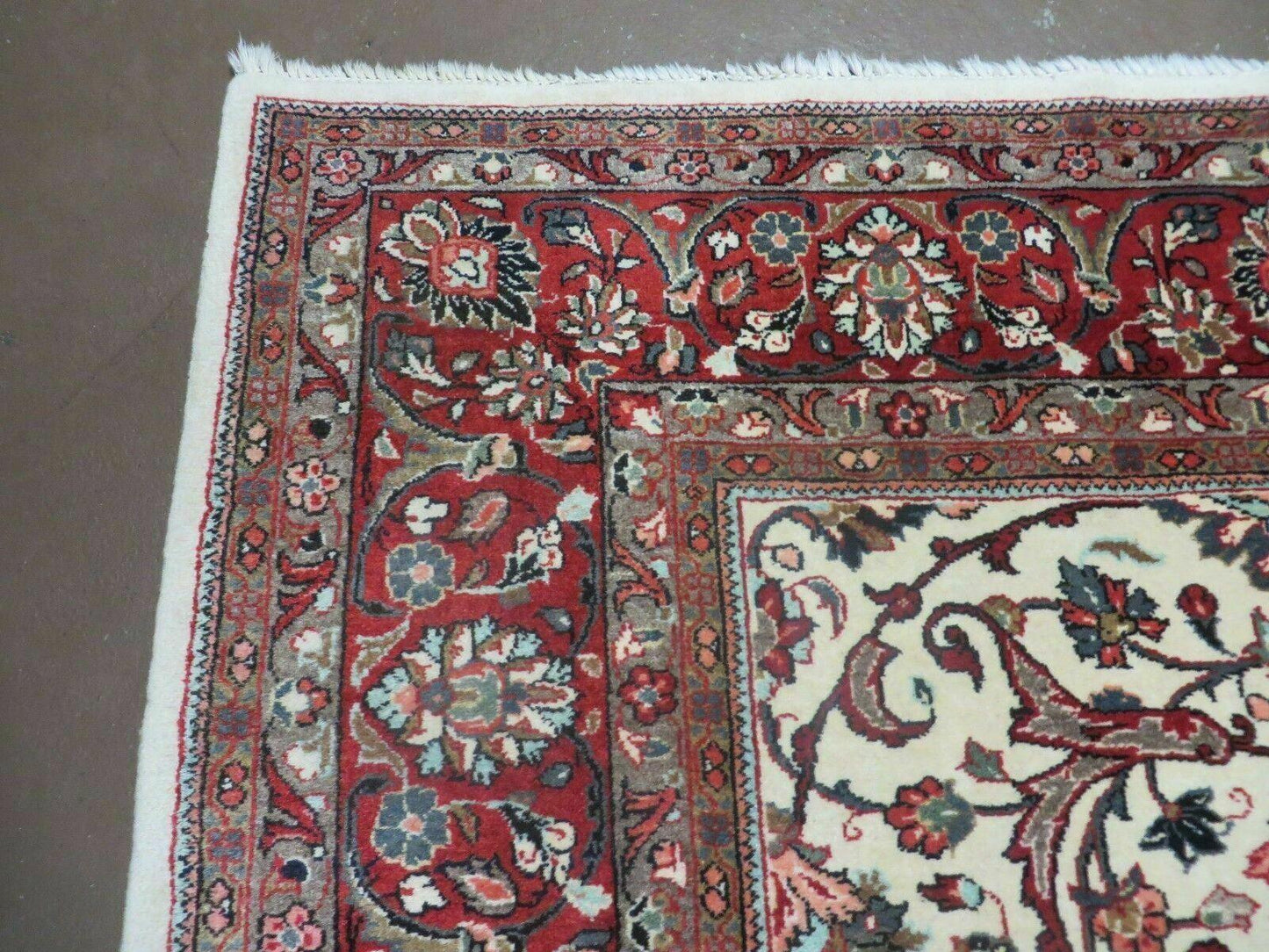 7' X 10' Vintage Handmade India Floral Oriental Wool Rug Hand knotted Carpet - Nuvé