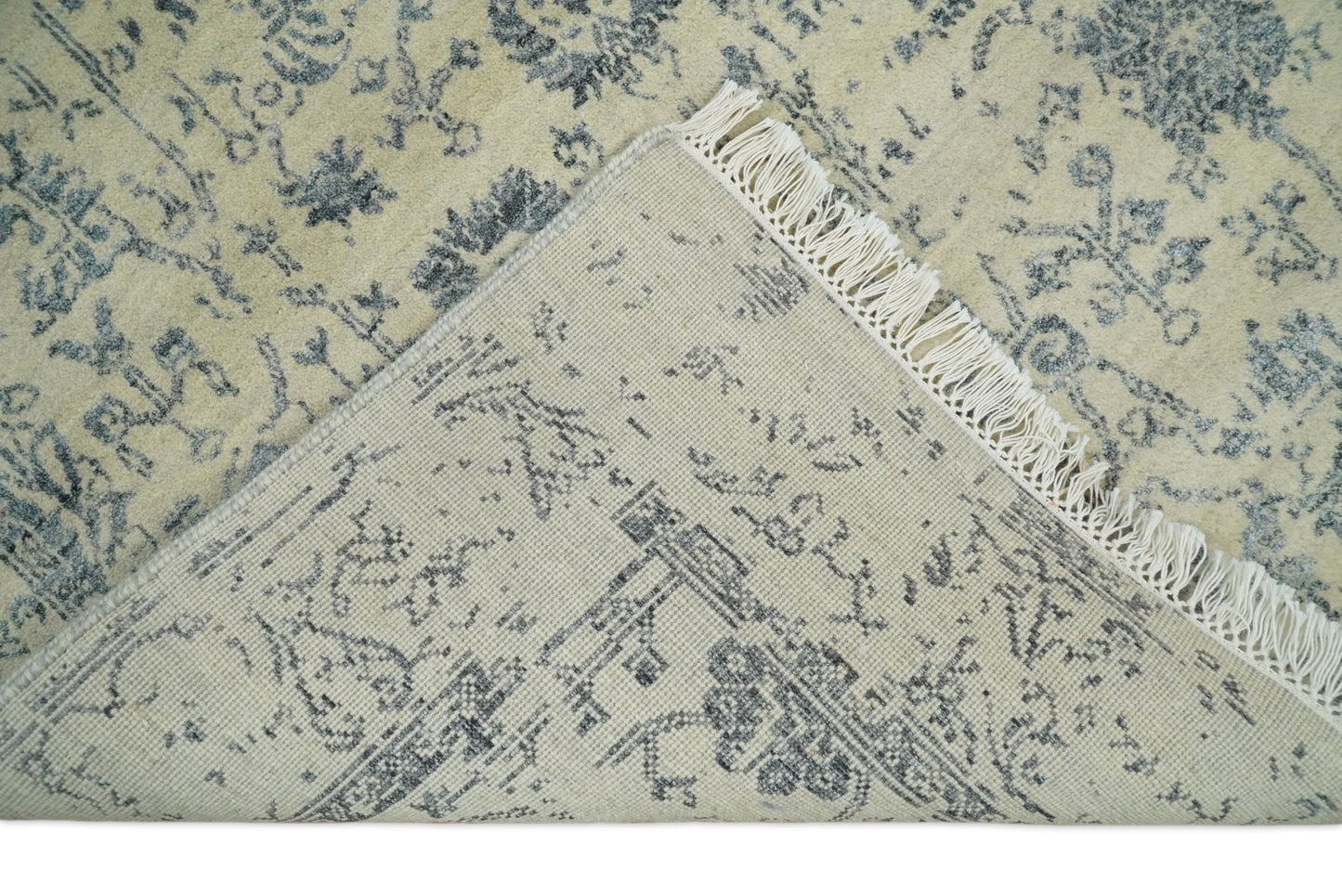 4x6 Fine Hand Knotted Beige and Gray Traditional Vintage Persian Style Antique Wool and Silk Rug | AGR14 - Nuvé