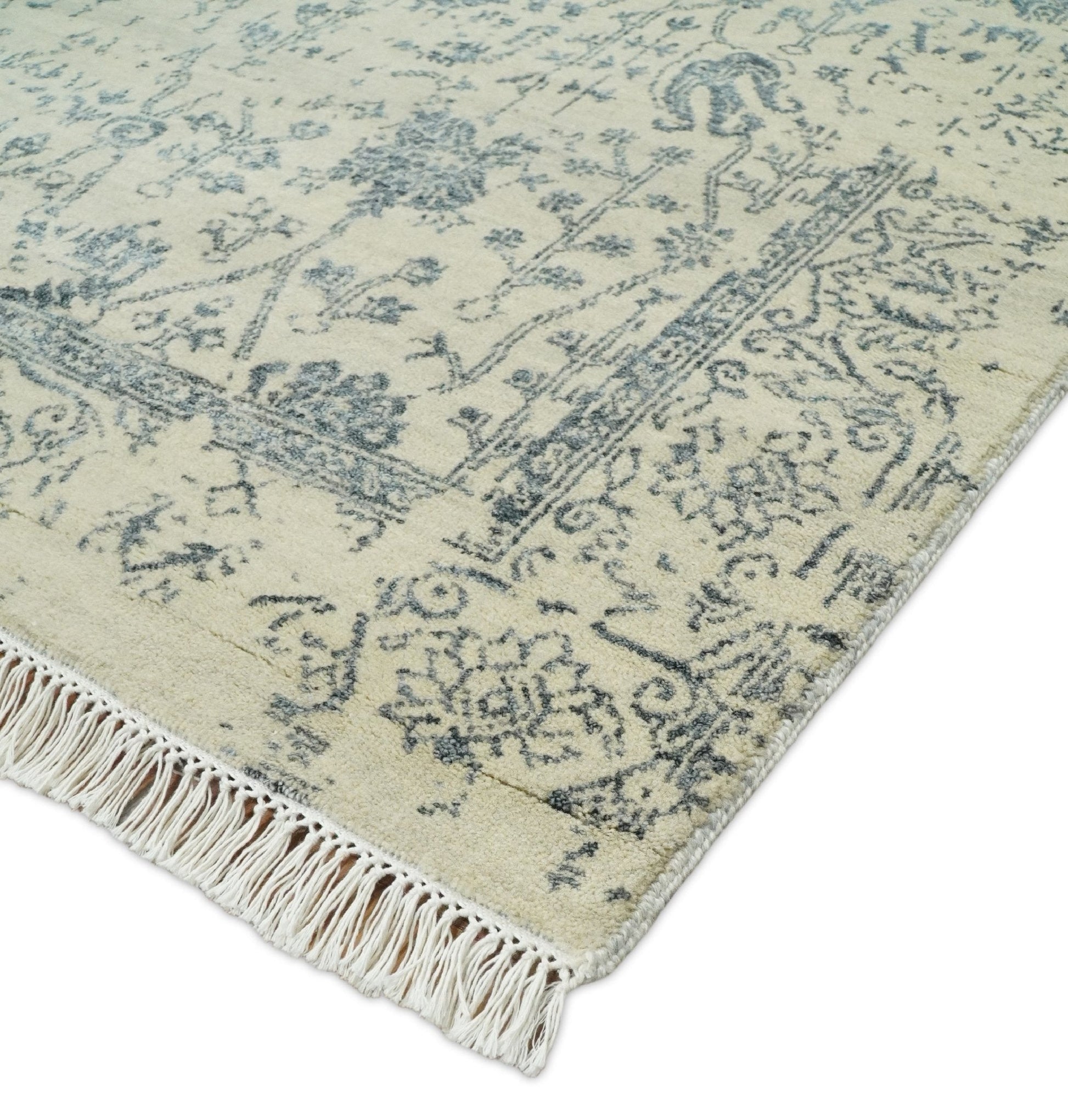 4x6 Fine Hand Knotted Beige and Gray Traditional Vintage Persian Style Antique Wool and Silk Rug | AGR14 - Nuvé