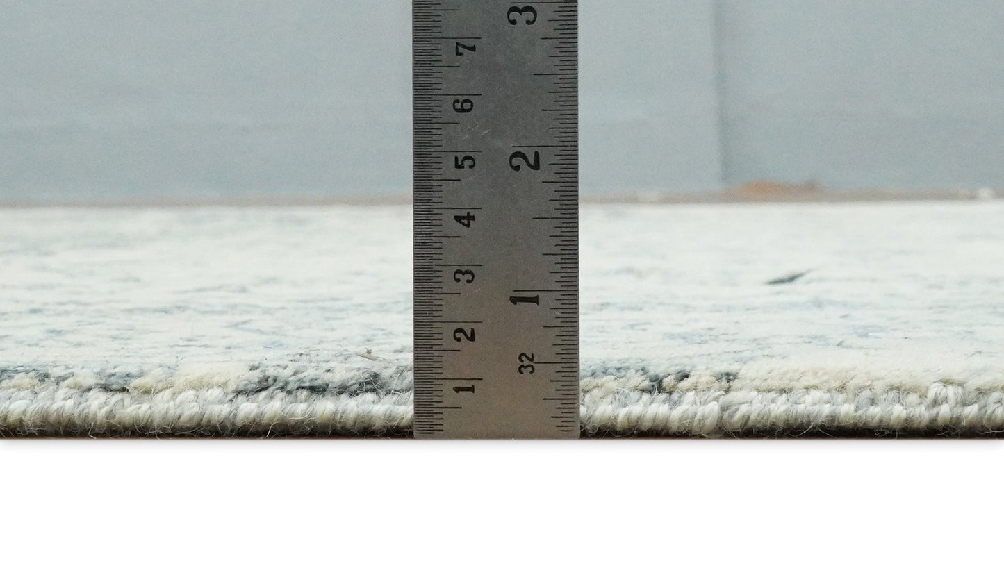 4x6 Fine Hand Knotted Beige and Gray Traditional Vintage Persian Style Antique Wool and Silk Rug | AGR14 - Nuvé