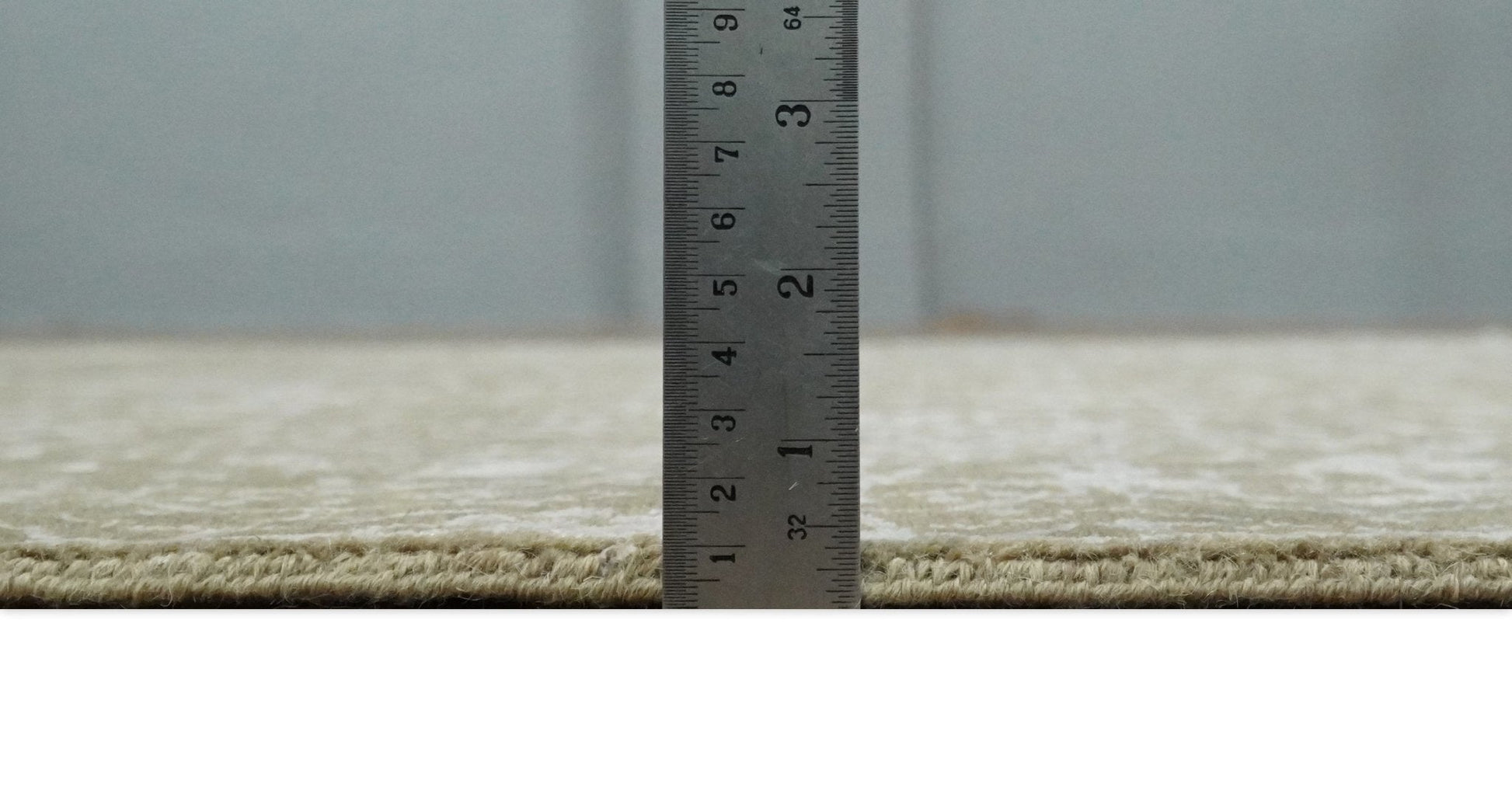 4x6 Fine Hand Knotted Olive and Silver Traditional Vintage Persian Style Antique Wool and SIlk Rug | AGR16 - Nuvé