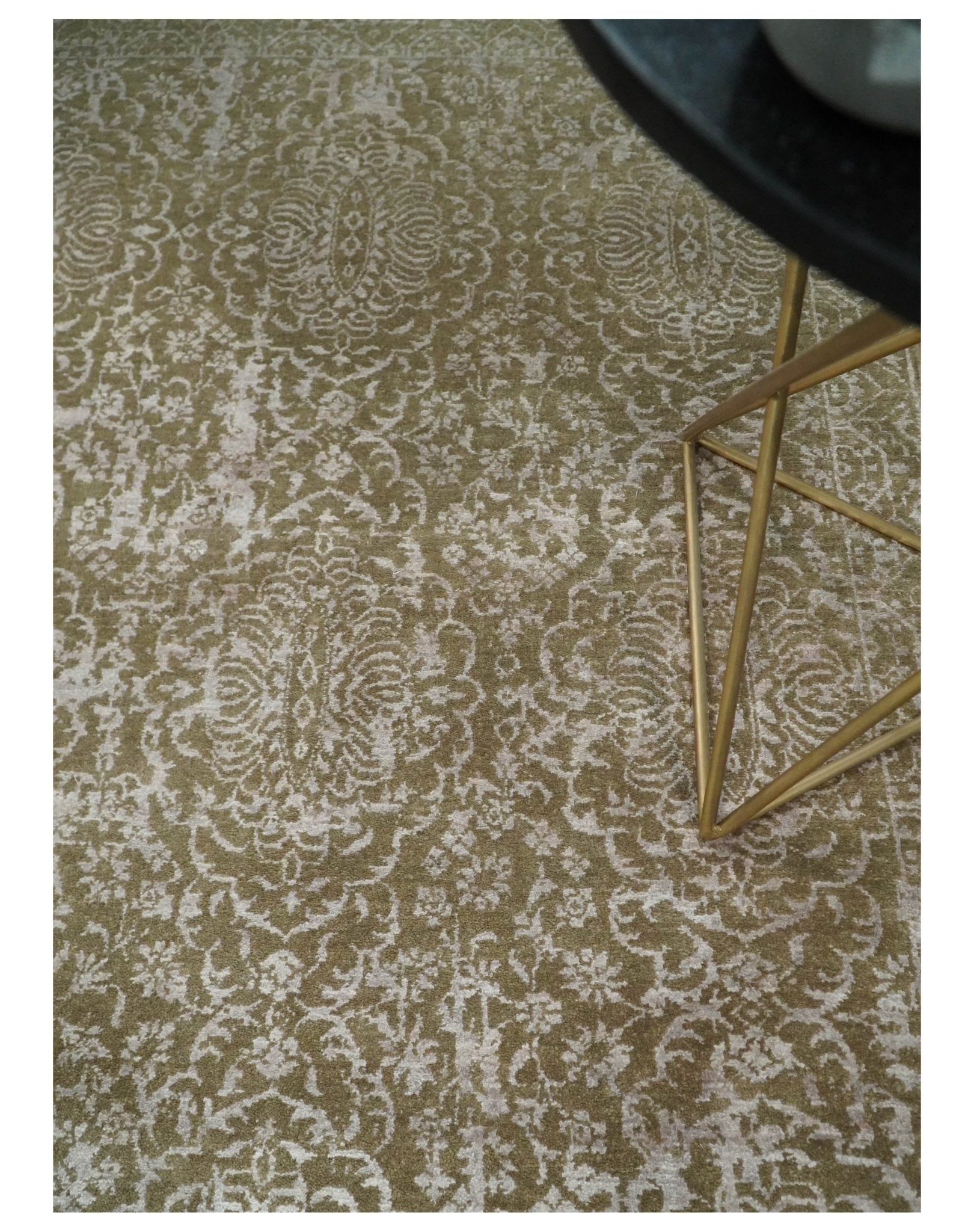 4x6 Fine Hand Knotted Olive and Silver Traditional Vintage Persian Style Antique Wool and SIlk Rug | AGR16 - Nuvé