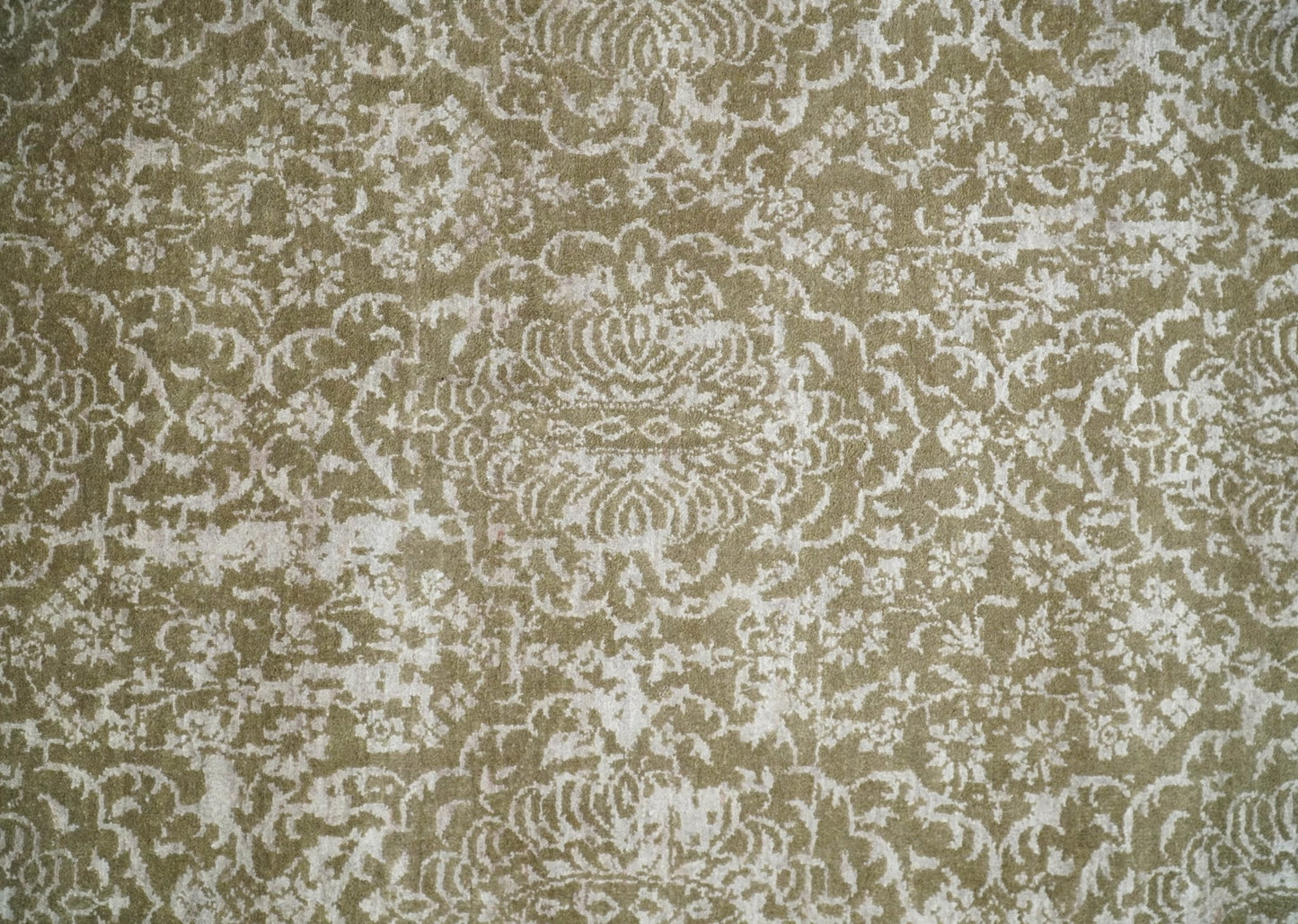 4x6 Fine Hand Knotted Olive and Silver Traditional Vintage Persian Style Antique Wool and SIlk Rug | AGR16 - Nuvé