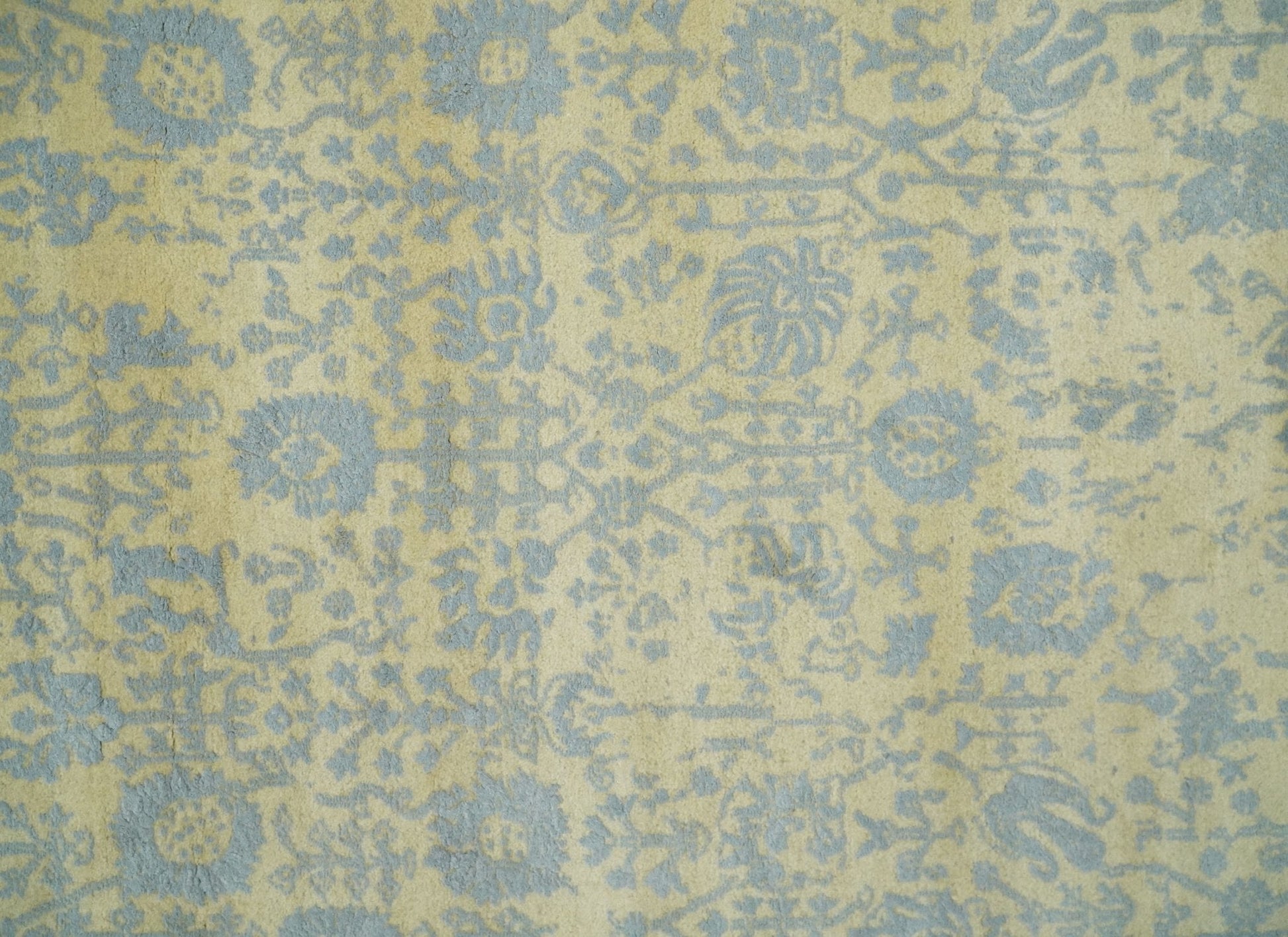 4x6 Fine Hand Knotted Gold and Silver Traditional Vintage Persian Style Antique Wool and Silk Rug | AGR11 - Nuvé