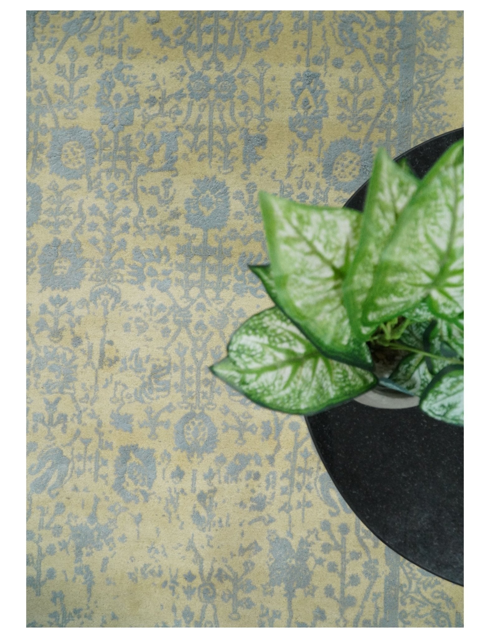 4x6 Fine Hand Knotted Gold and Silver Traditional Vintage Persian Style Antique Wool and Silk Rug | AGR11 - Nuvé