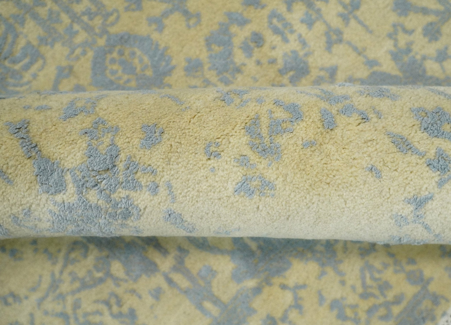 4x6 Fine Hand Knotted Gold and Silver Traditional Vintage Persian Style Antique Wool and Silk Rug | AGR11 - Nuvé