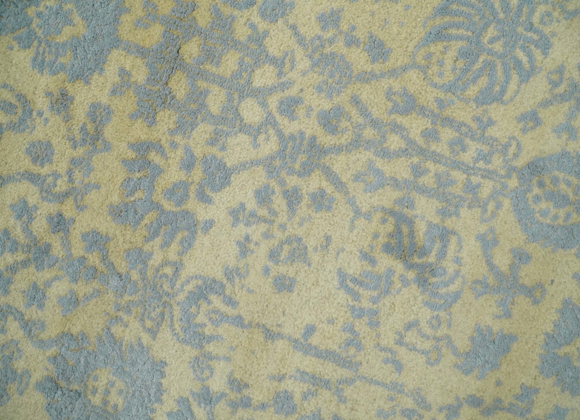 4x6 Fine Hand Knotted Gold and Silver Traditional Vintage Persian Style Antique Wool and Silk Rug | AGR11 - Nuvé