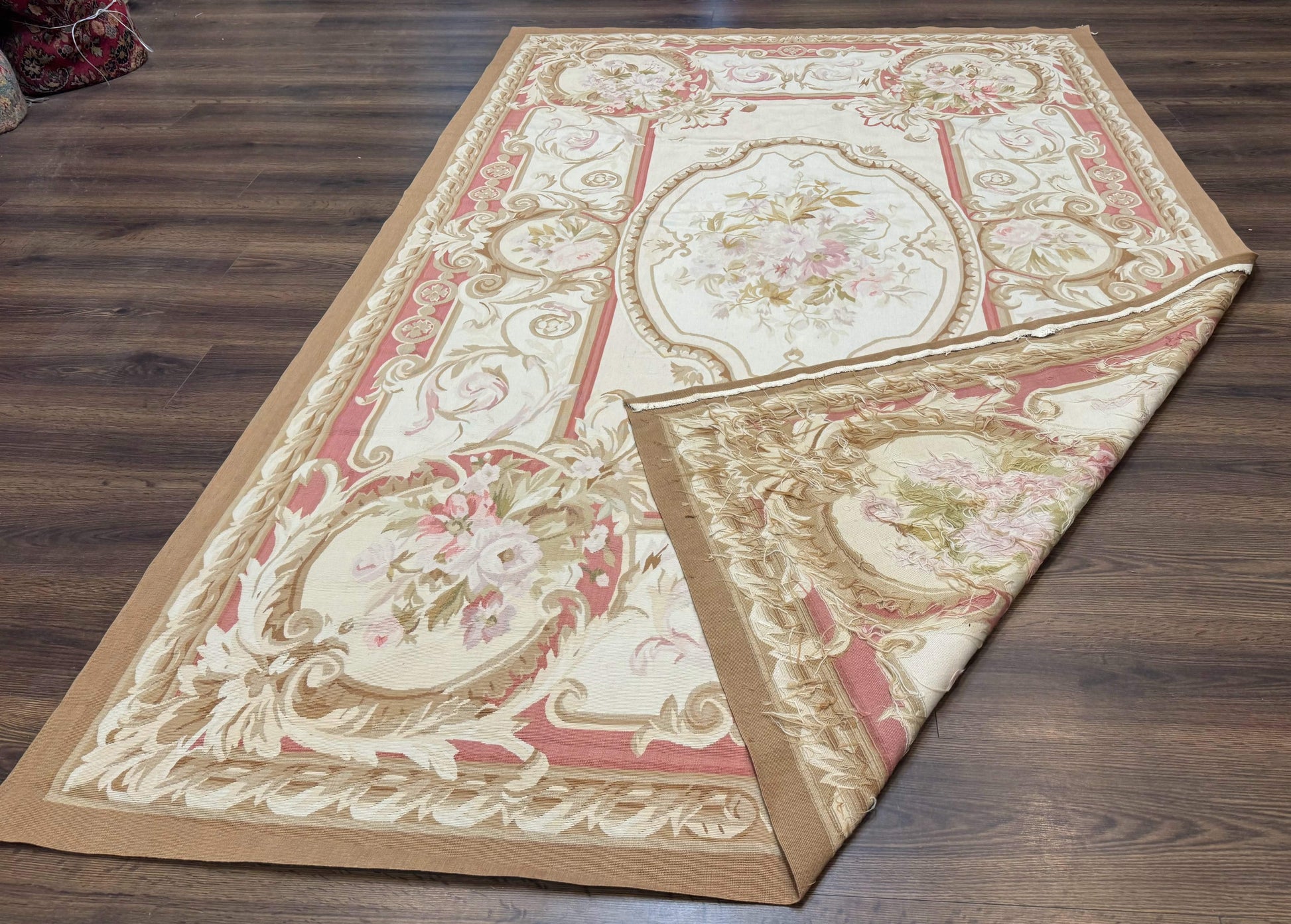 Aubusson Rug 6x9 - Nuvé