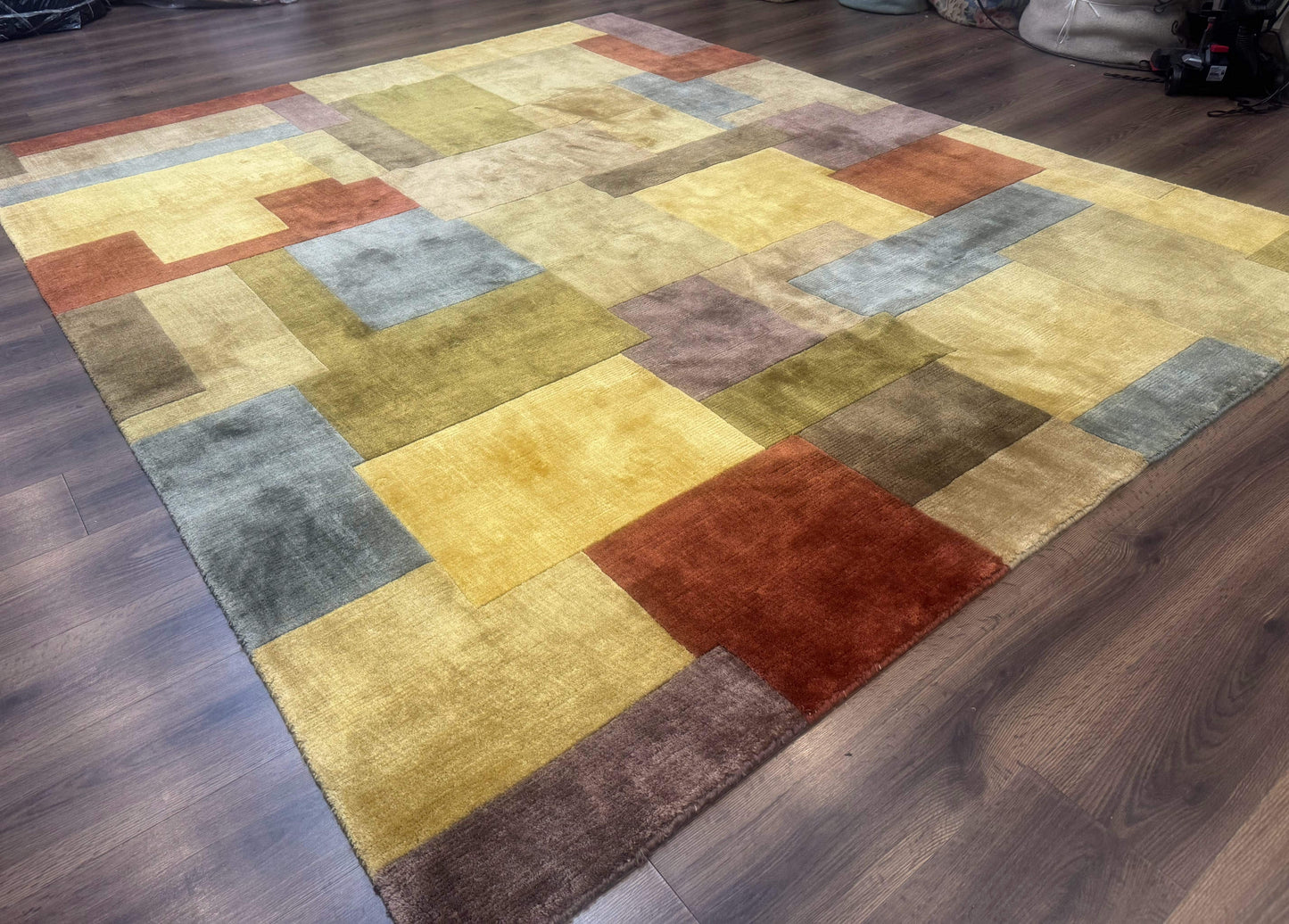 Modern Tibetan Wool Rug 8x10, Multicolor, Thick Pile, Contemporary, Nepali, Handmade - Nuvé