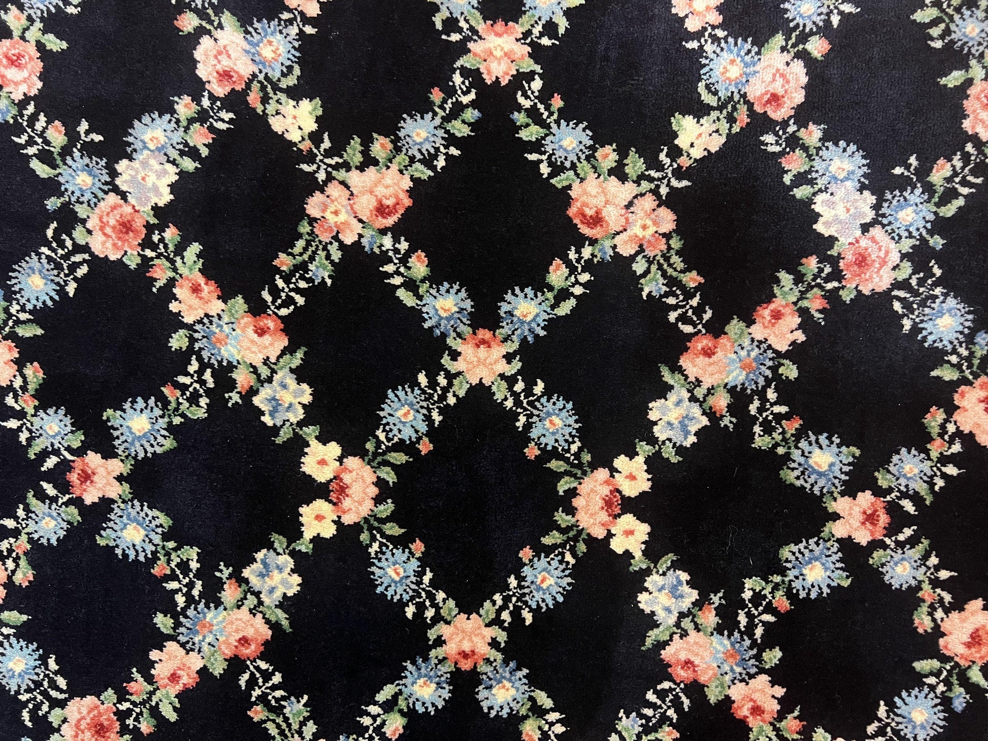 Karastan Rug 8.8 x 12, Garden of Eden #509/1270, Ebony Trellis, Vintage Discontinued Wool Pile Karastan Carpet - Nuvé