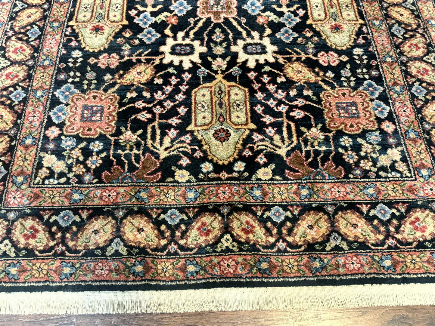 Karastan Rug 5.9 x 8.6, Chahar Mahal #604, Wool Vintage Discontinued Karastan Carpet - Nuvé