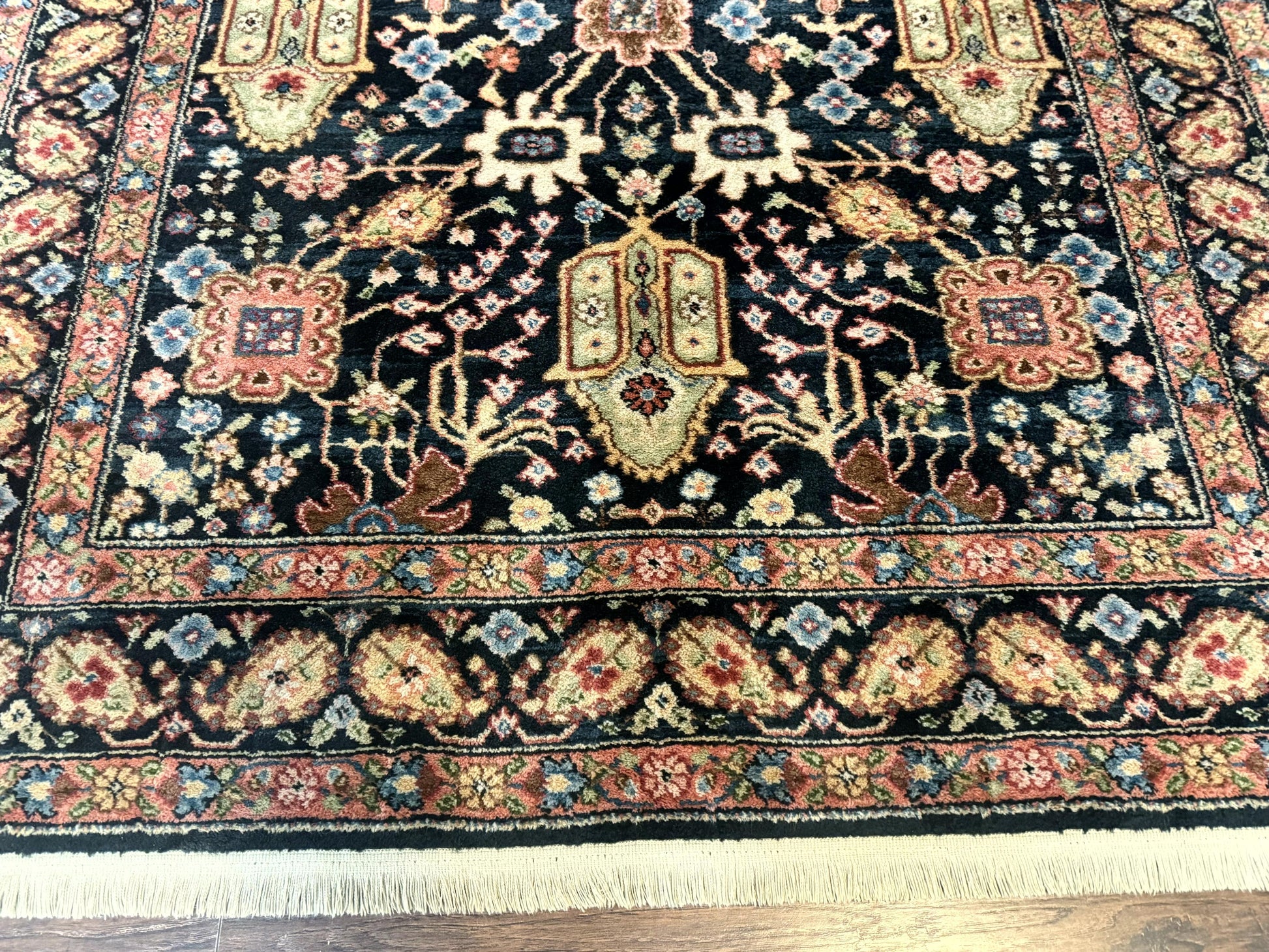Karastan Rug 5.9 x 8.6, Chahar Mahal #604, Wool Vintage Discontinued Karastan Carpet - Nuvé