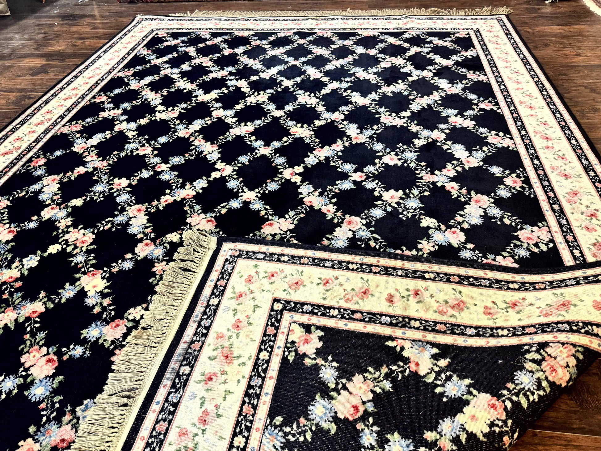 Karastan Rug 8.8 x 12, Garden of Eden #509/1270, Ebony Trellis, Vintage Discontinued Wool Pile Karastan Carpet - Nuvé