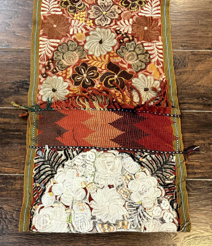 Vintage Table Runner 1.5 x 7.5, Floral - Nuvé