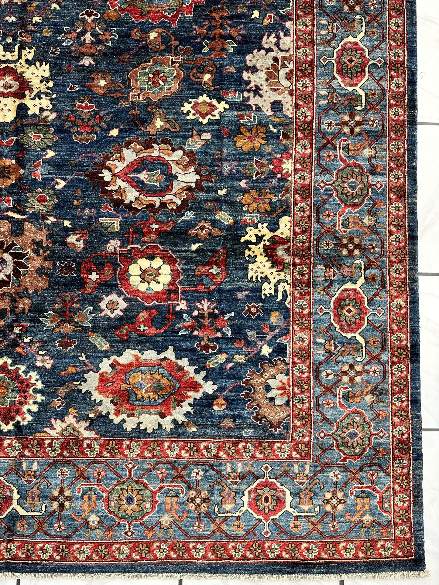Trasitional Serapi Ghazni Wool Rug – 8' x 10’ – Intricate Floral Design - Nuvé