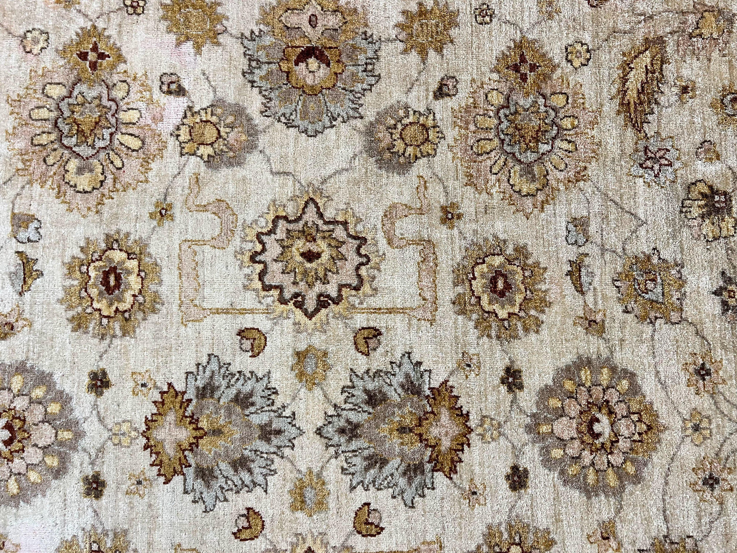 Peshawar Rug 8x10, Oushak Rug, Neutral Colors Hand Knotted Farmhouse Rug - Nuvé