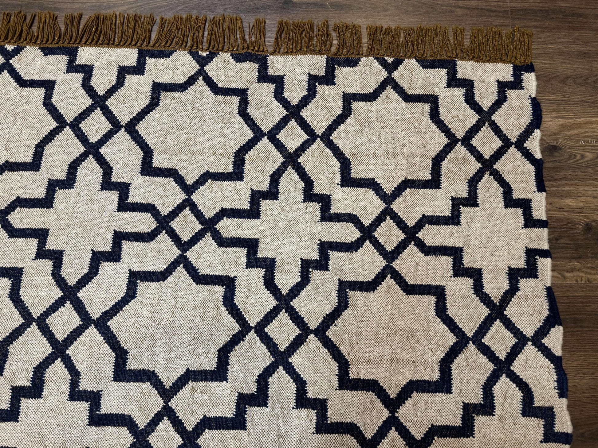 Indian Kilim Rug 8x10, Oat and Navy Blue, Dhurrie Carpet, Handmade, Wool - Nuvé