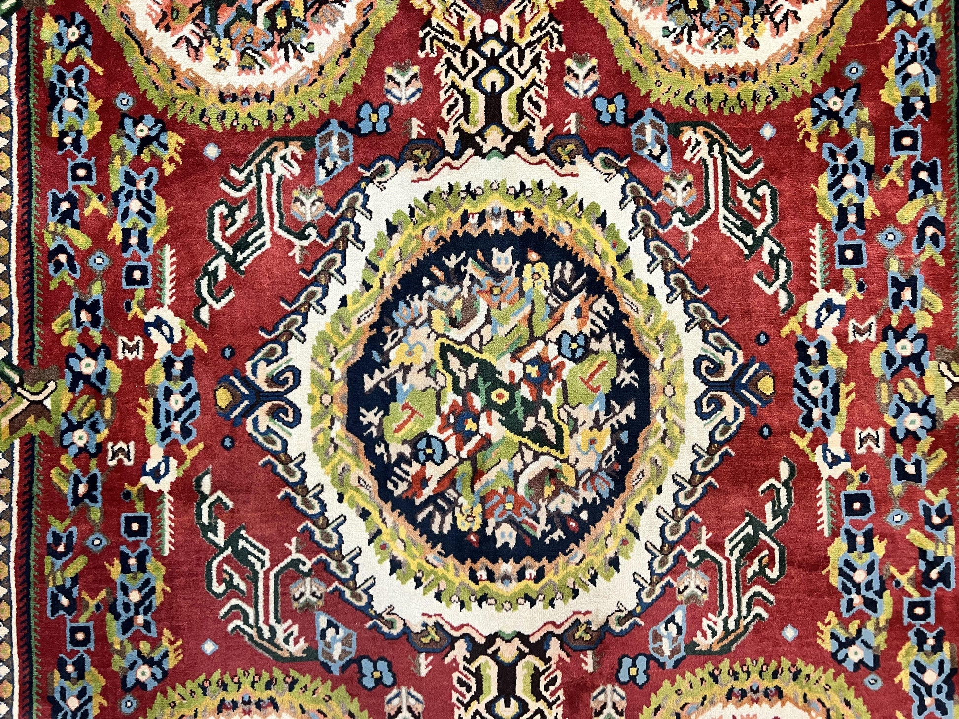 Persian Bakhtiari Rug 5x8, Wool Hand Knotted Antique Carpet, Red, Floral Oriental Rug, 5 x 8 Medium Sized Rug - Nuvé