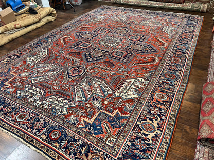 Antique Persian Heriz Rug – 11x16 Palace Size, Geometric Medallion, 1920s - Nuvé
