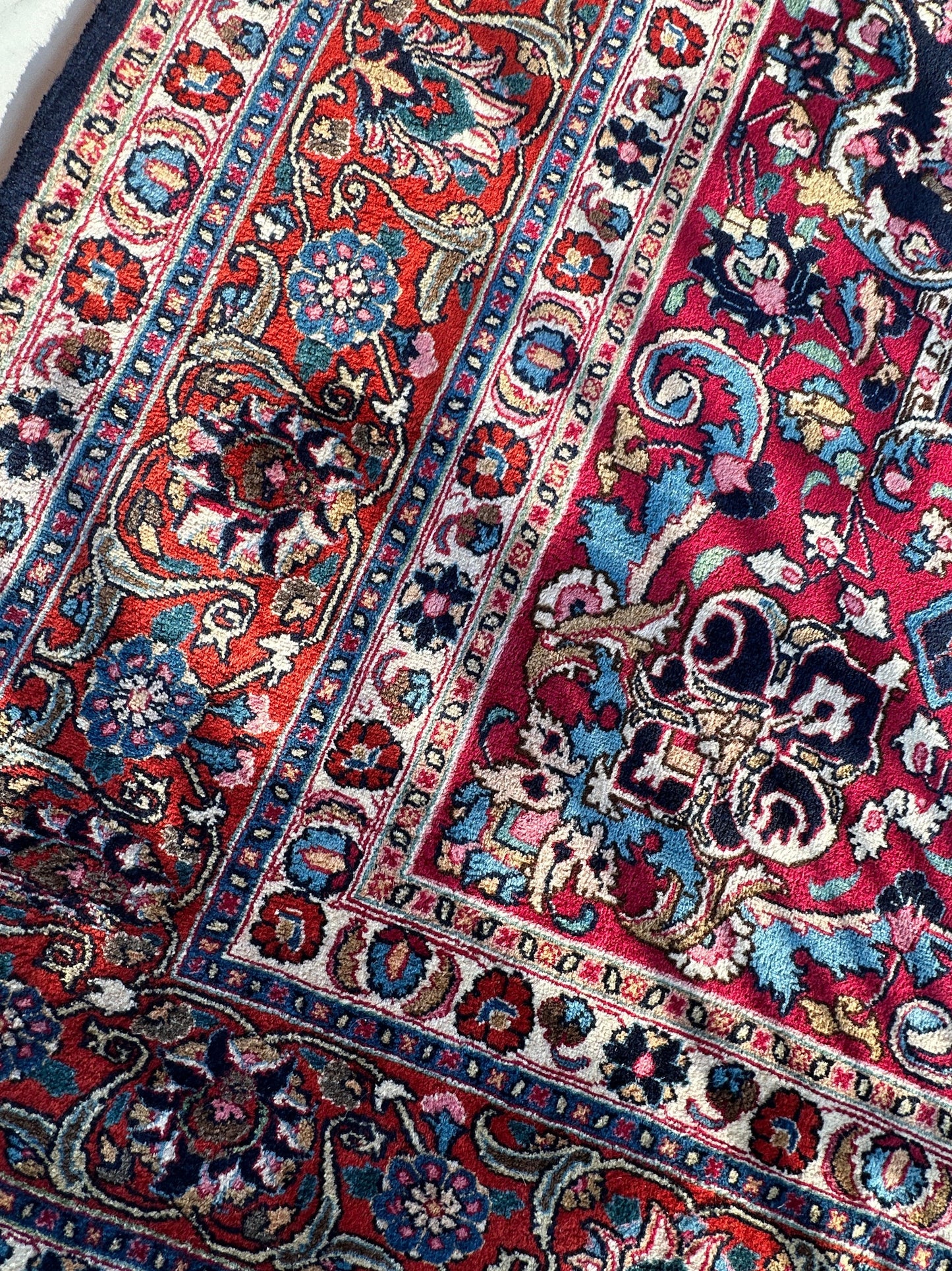 Persian Mashhad Hand Knotted Wool Area Rug 9’9” x 13’3” - Nuvé