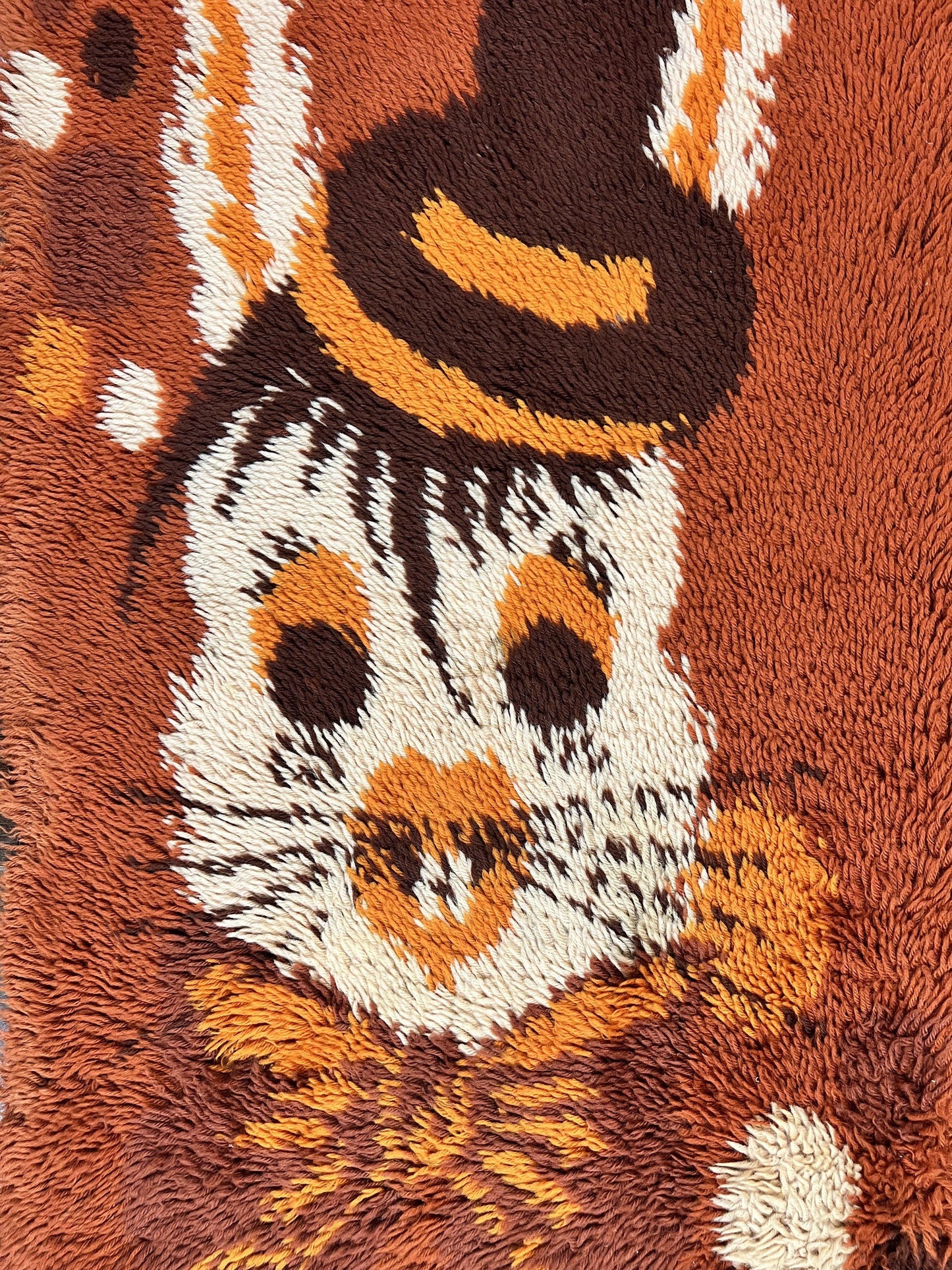 Rya Shag Rug 2x4, Rabbit in Top Hat, Wool, Orange, Vintage 1960s Danish Shag Rug - Nuvé