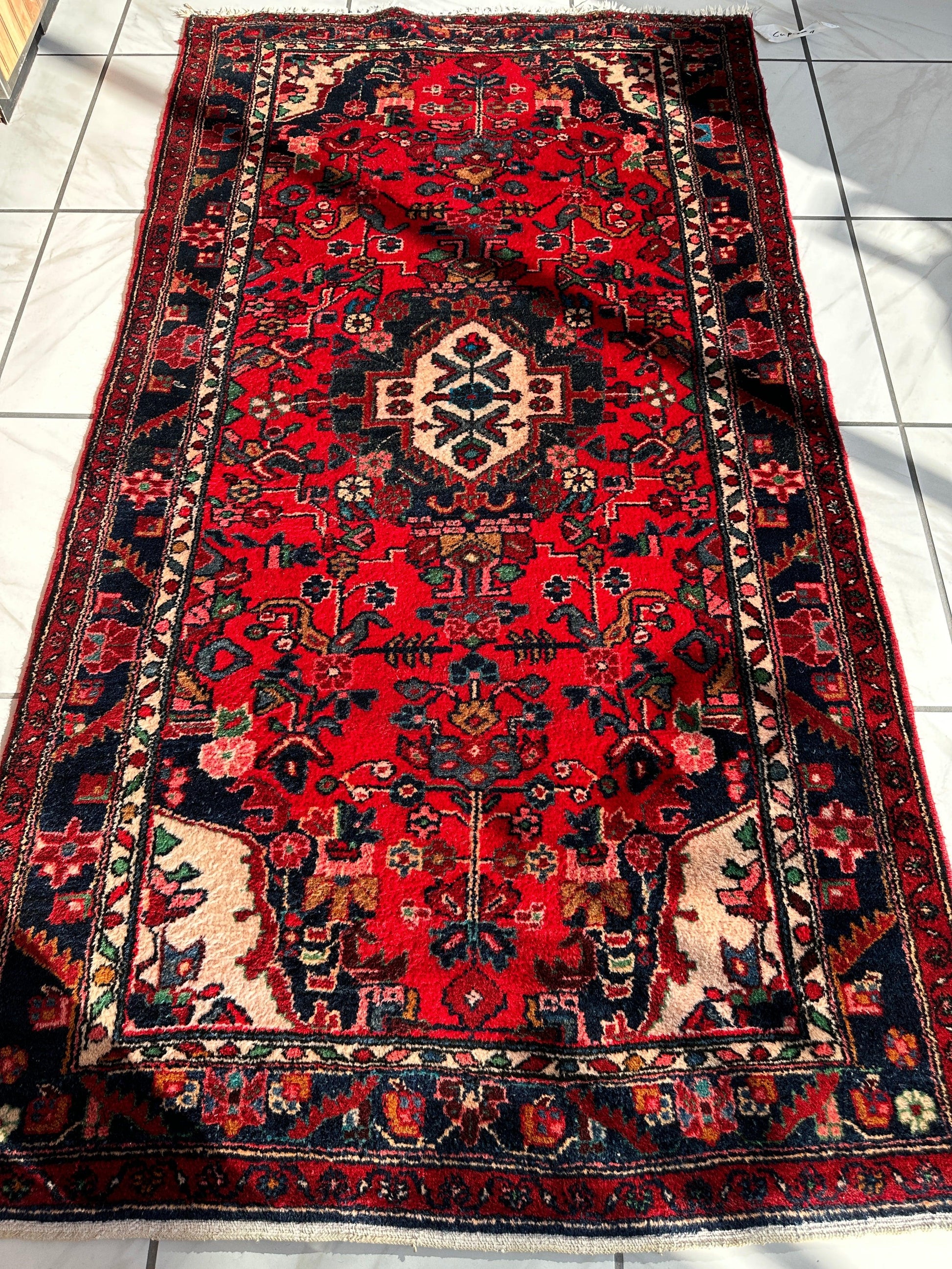 Hand-knotted Persian Hamadan wool Rug 3’8” x 6’4” - Nuvé