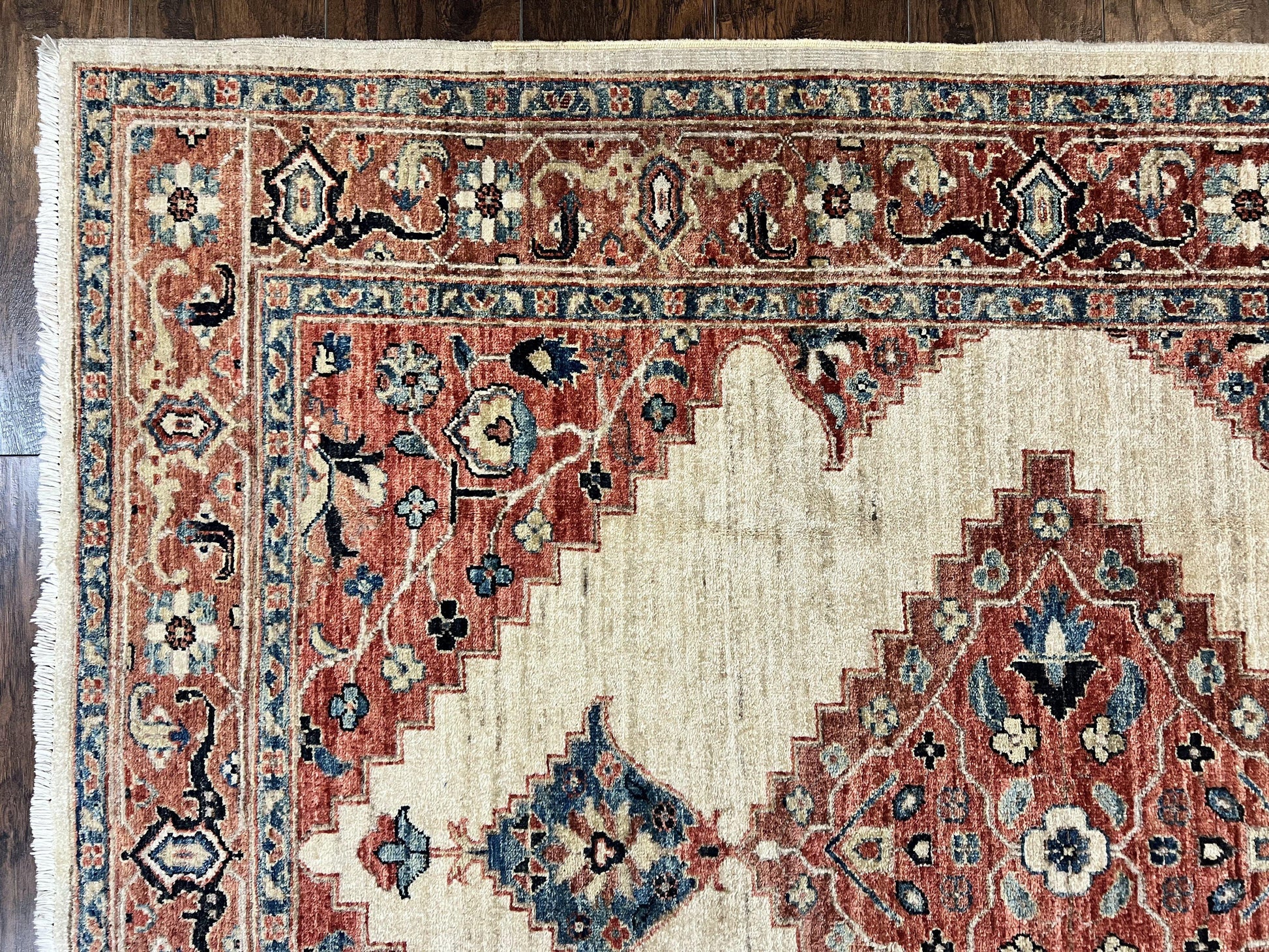 Peshawar Rug 5x7, Wool Hand Knotted Handmade Vintage Carpet, Serapi Design, Pakistani Rug 5 x 7 ft, Medium Sized, Geometric Rug - Nuvé