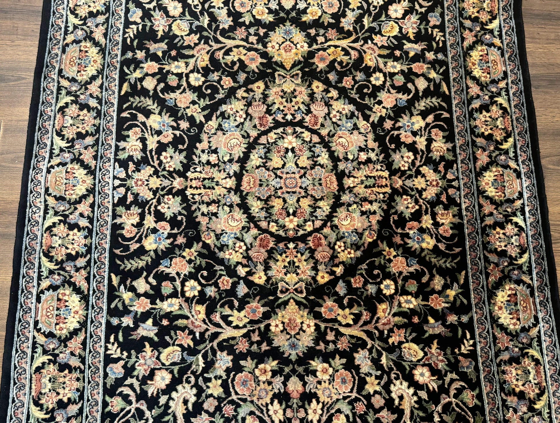 Sino Persian Rug 4x6, Very Fine 260 KPSI, Floral Medallion, Hand Knotted Wool Carpet - Nuvé