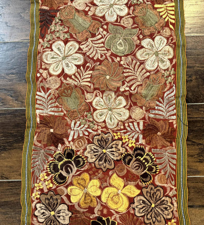 Vintage Table Runner 1.5 x 7.5, Floral - Nuvé